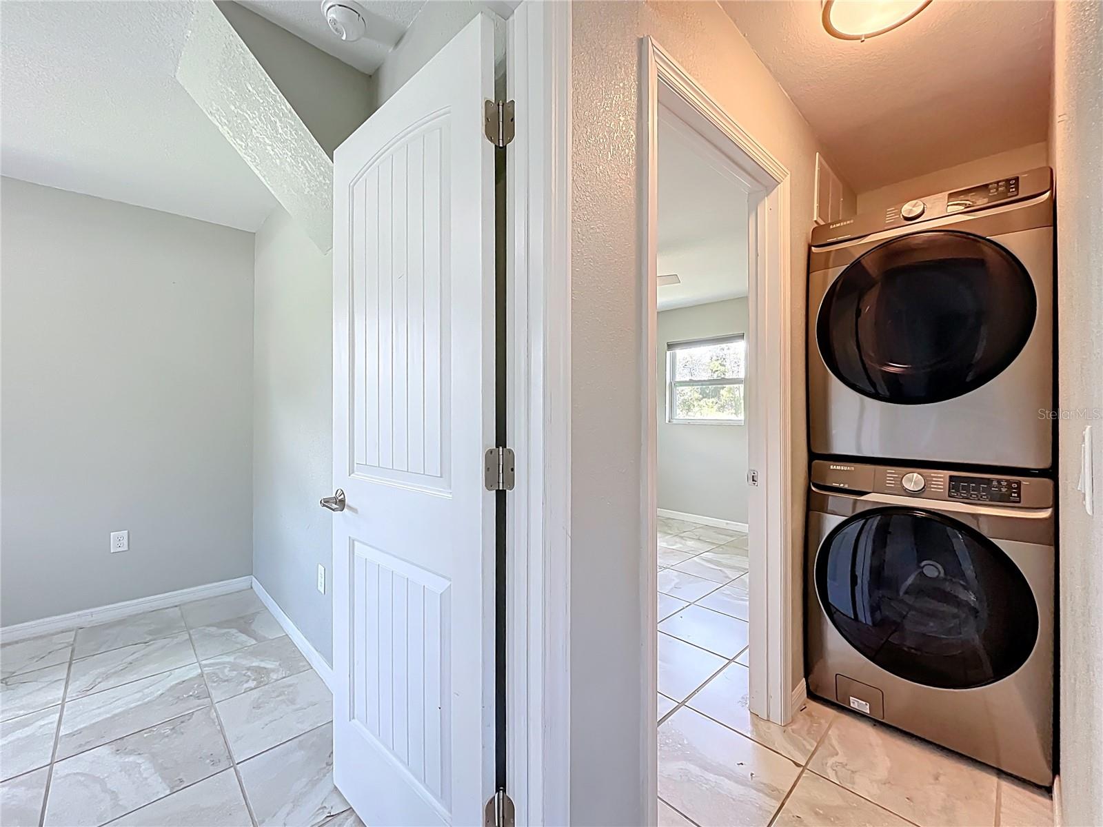 9506 NUMBER TWO RD, HOWEY IN THE HILLS, FL, 34737