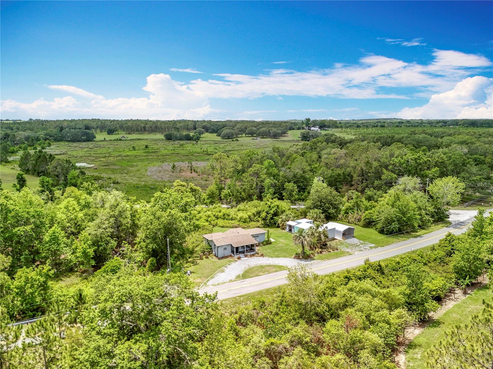 9506 NUMBER TWO RD, HOWEY IN THE HILLS, FL, 34737