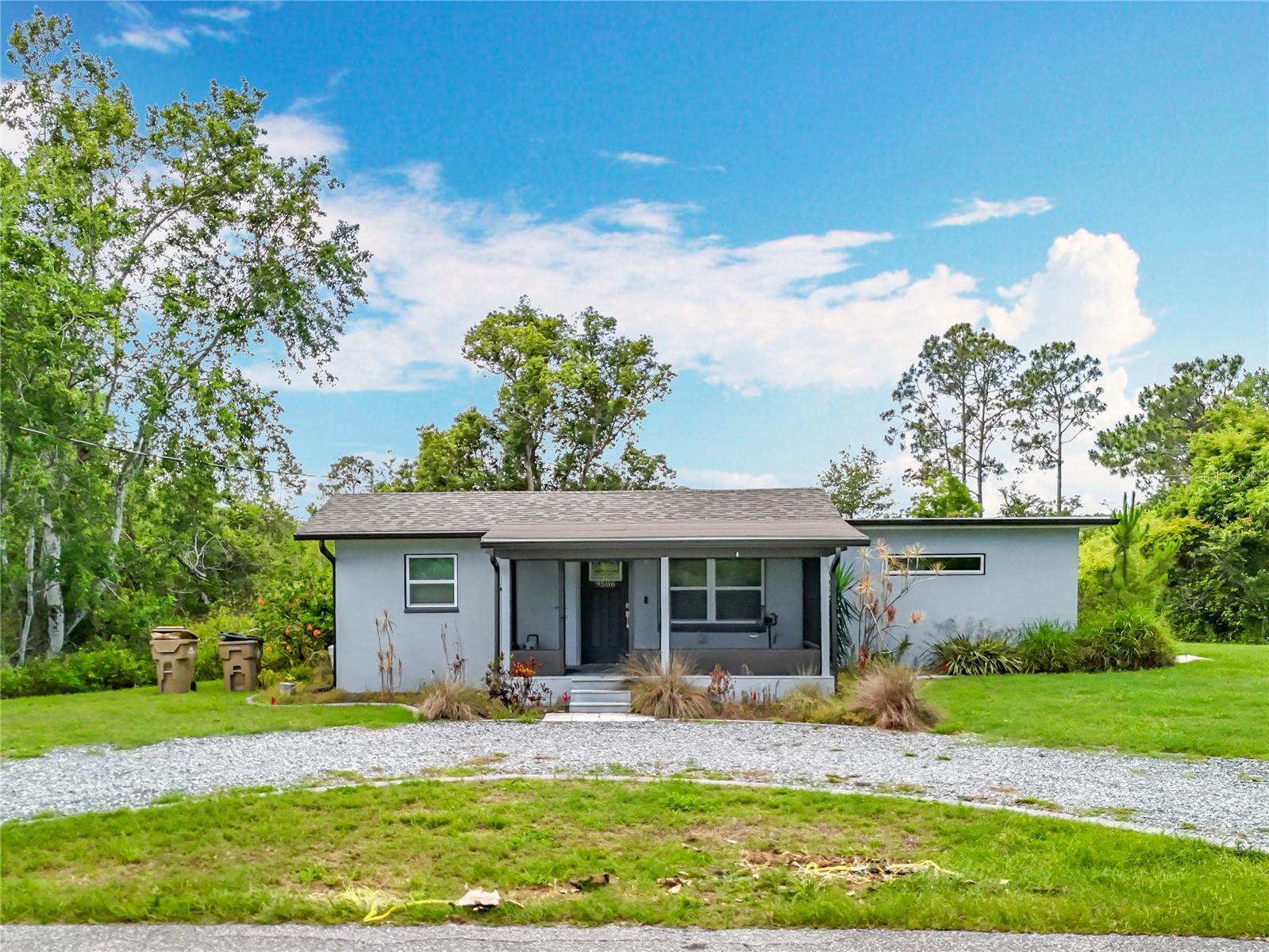 9506 NUMBER TWO RD, HOWEY IN THE HILLS, FL, 34737
