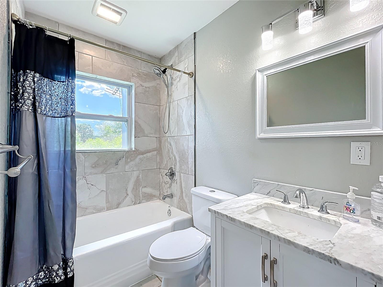 9506 NUMBER TWO RD, HOWEY IN THE HILLS, FL, 34737