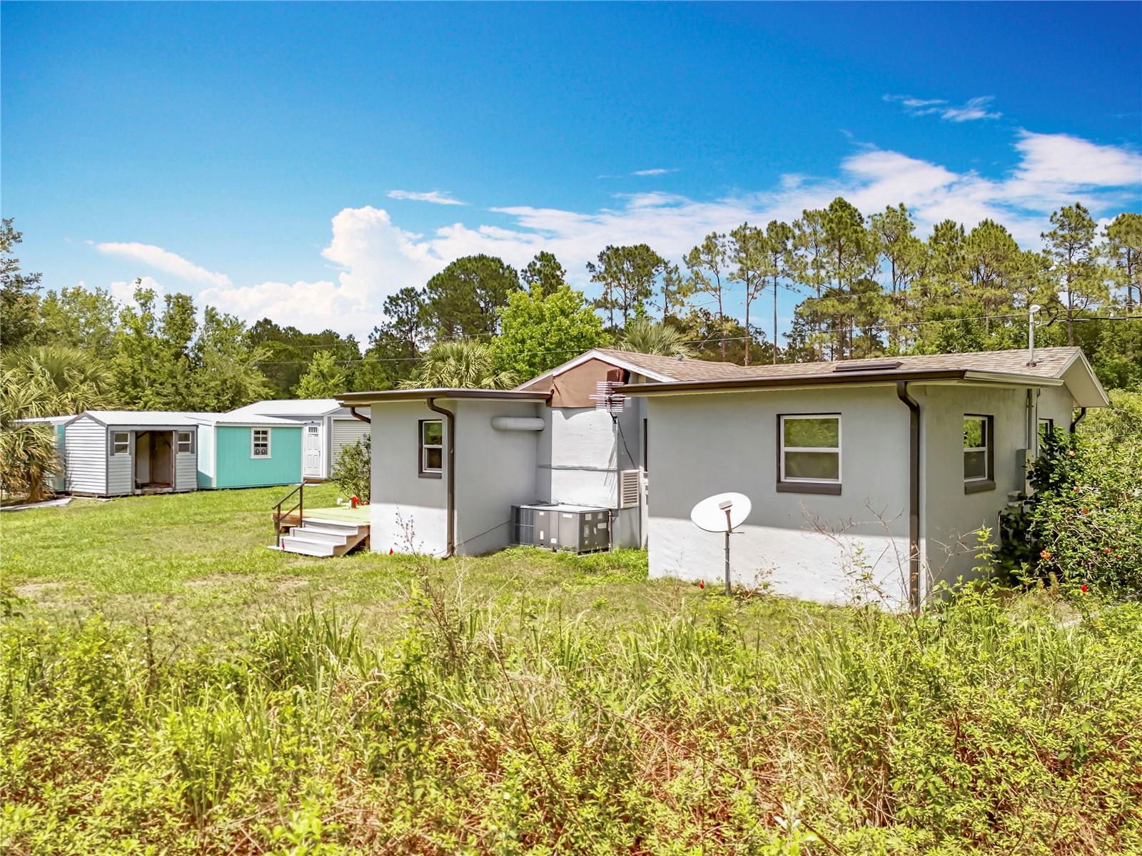9506 NUMBER TWO RD, HOWEY IN THE HILLS, FL, 34737