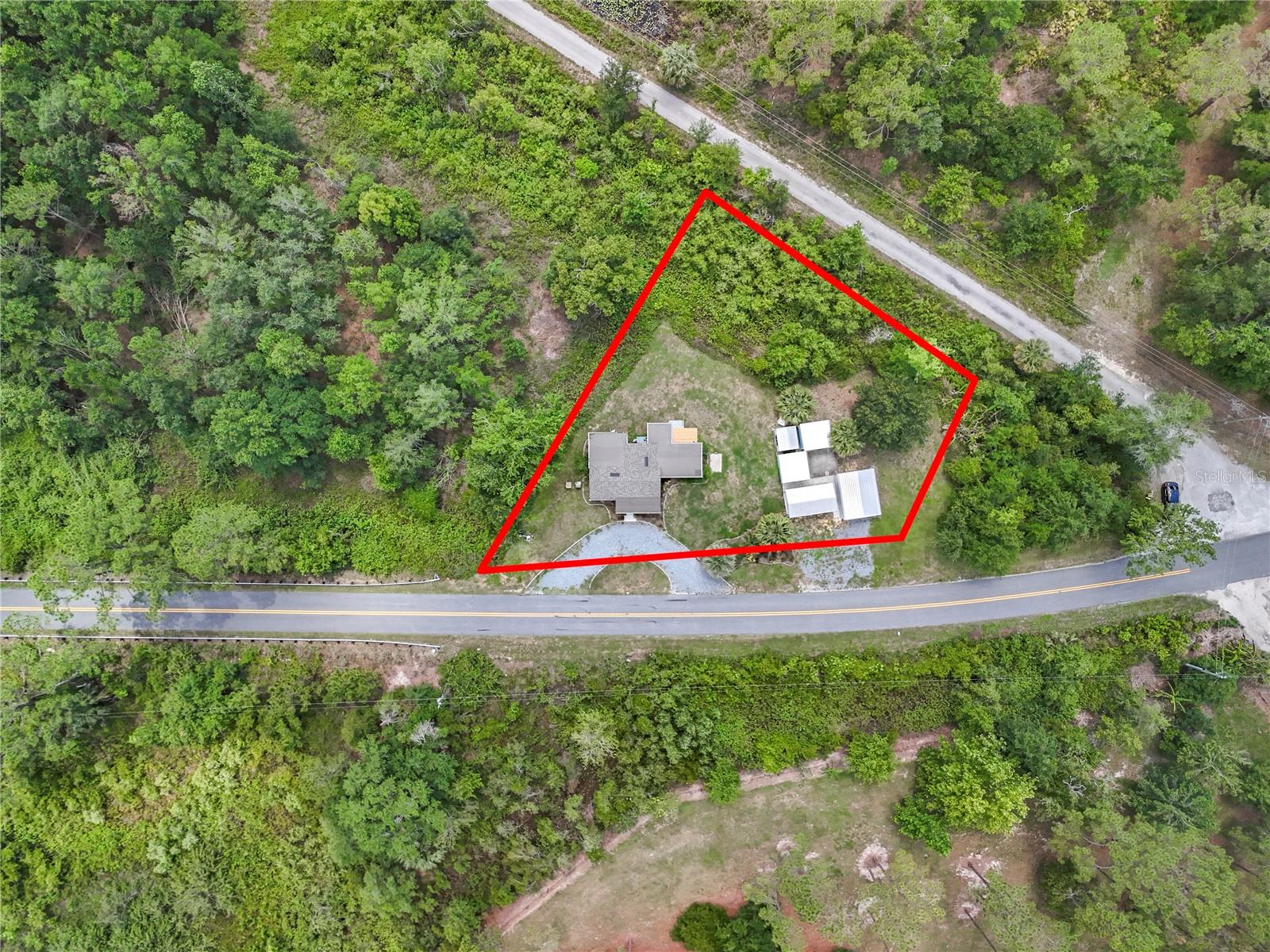 9506 NUMBER TWO RD, HOWEY IN THE HILLS, FL, 34737