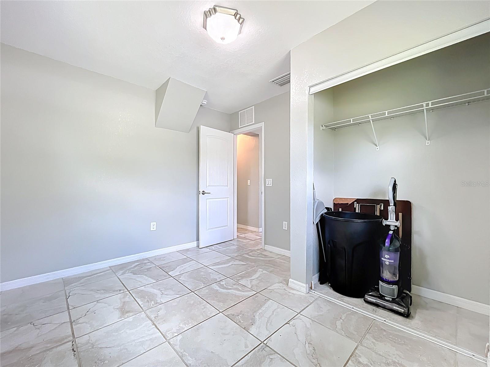 9506 NUMBER TWO RD, HOWEY IN THE HILLS, FL, 34737