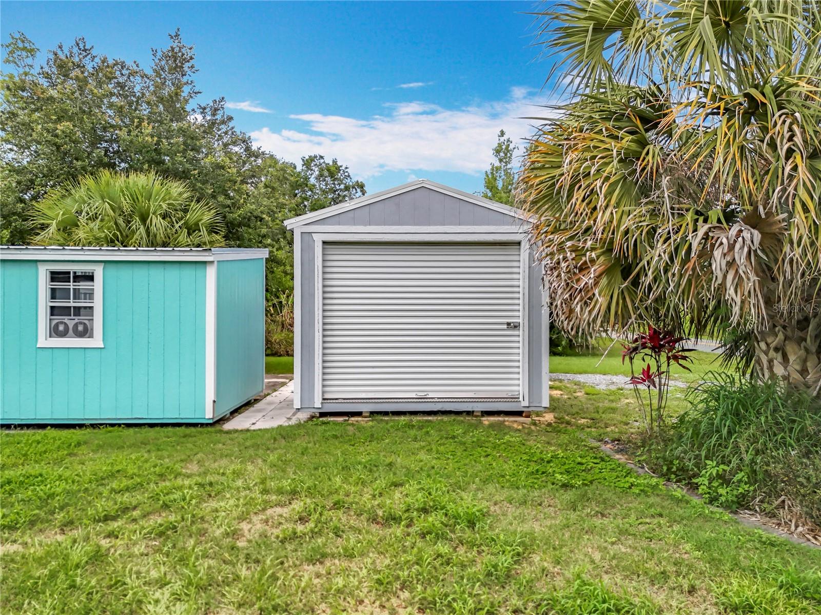 9506 NUMBER TWO RD, HOWEY IN THE HILLS, FL, 34737