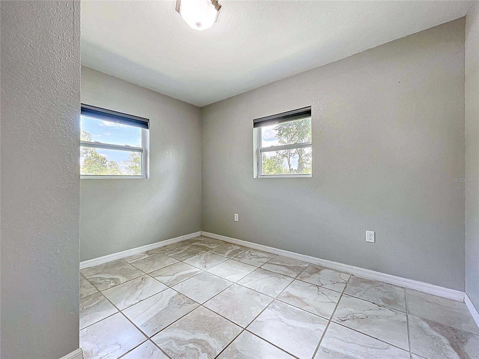 9506 NUMBER TWO RD, HOWEY IN THE HILLS, FL, 34737