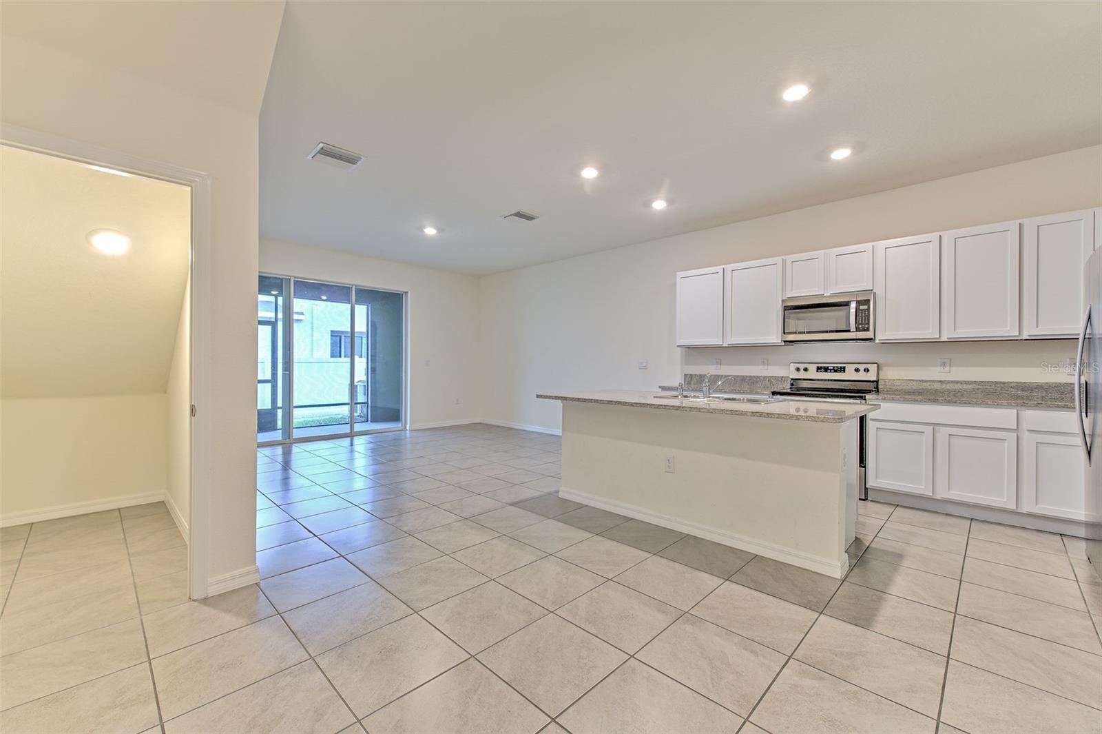 2882 PEONY PRAIRIE LN, WESLEY CHAPEL, FL, 33543