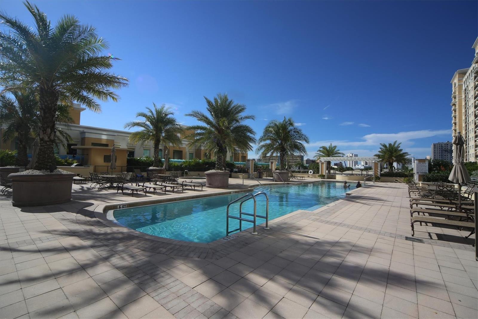 800 N TAMIAMI TRL #604, SARASOTA, FL, 34236