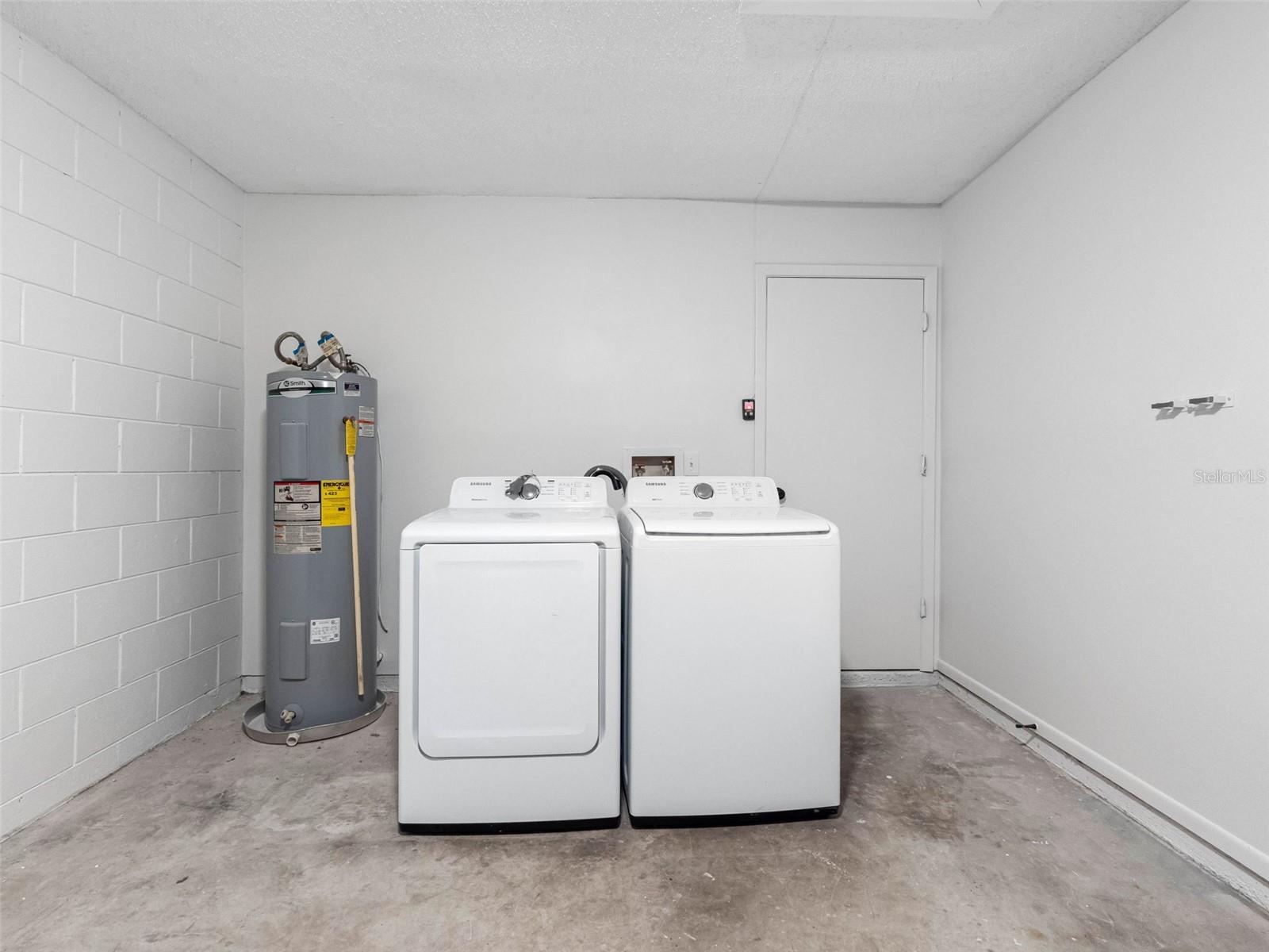 13901 HENSON CIR, TAMPA, FL, 33625