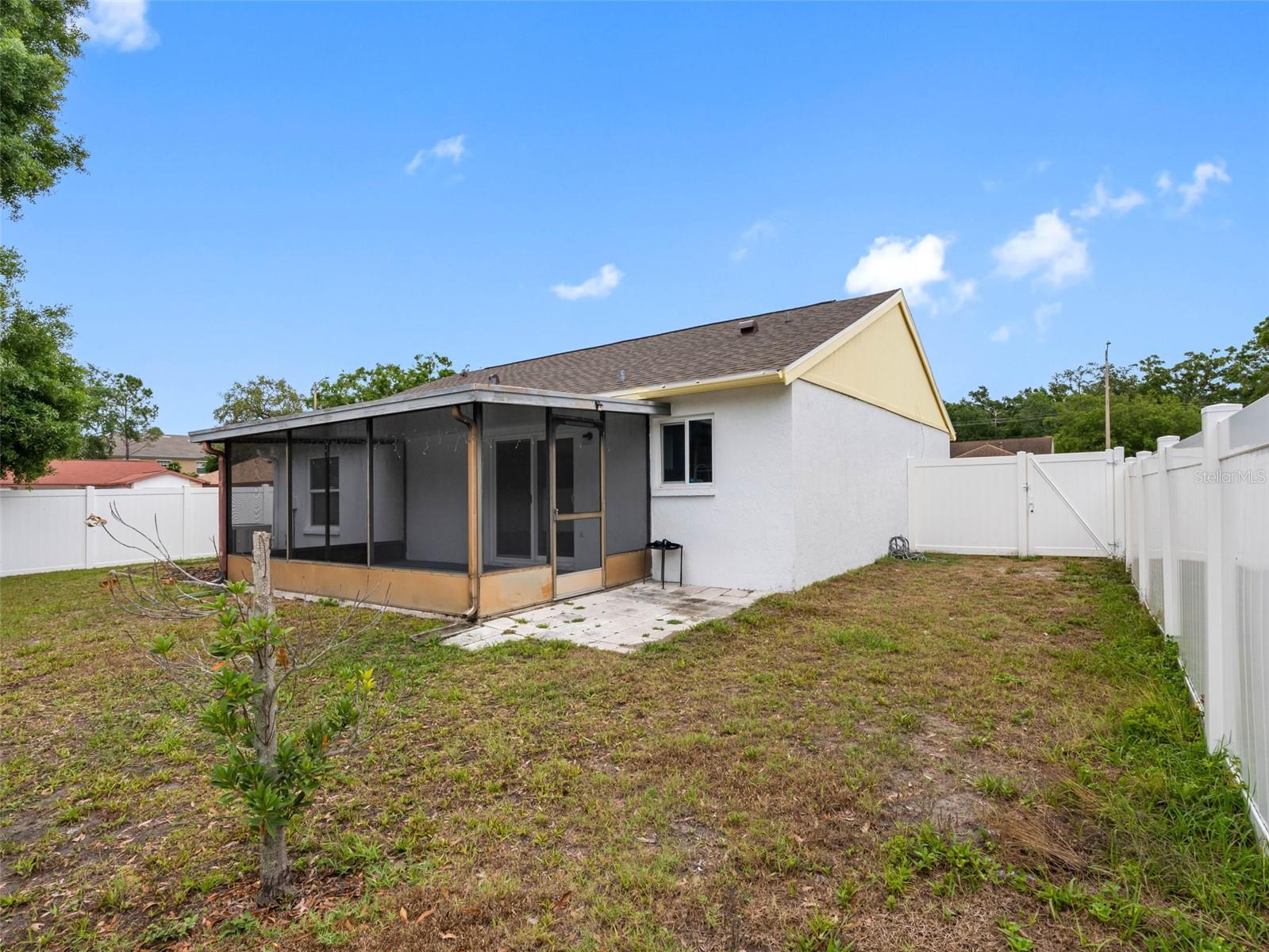 13901 HENSON CIR, TAMPA, FL, 33625