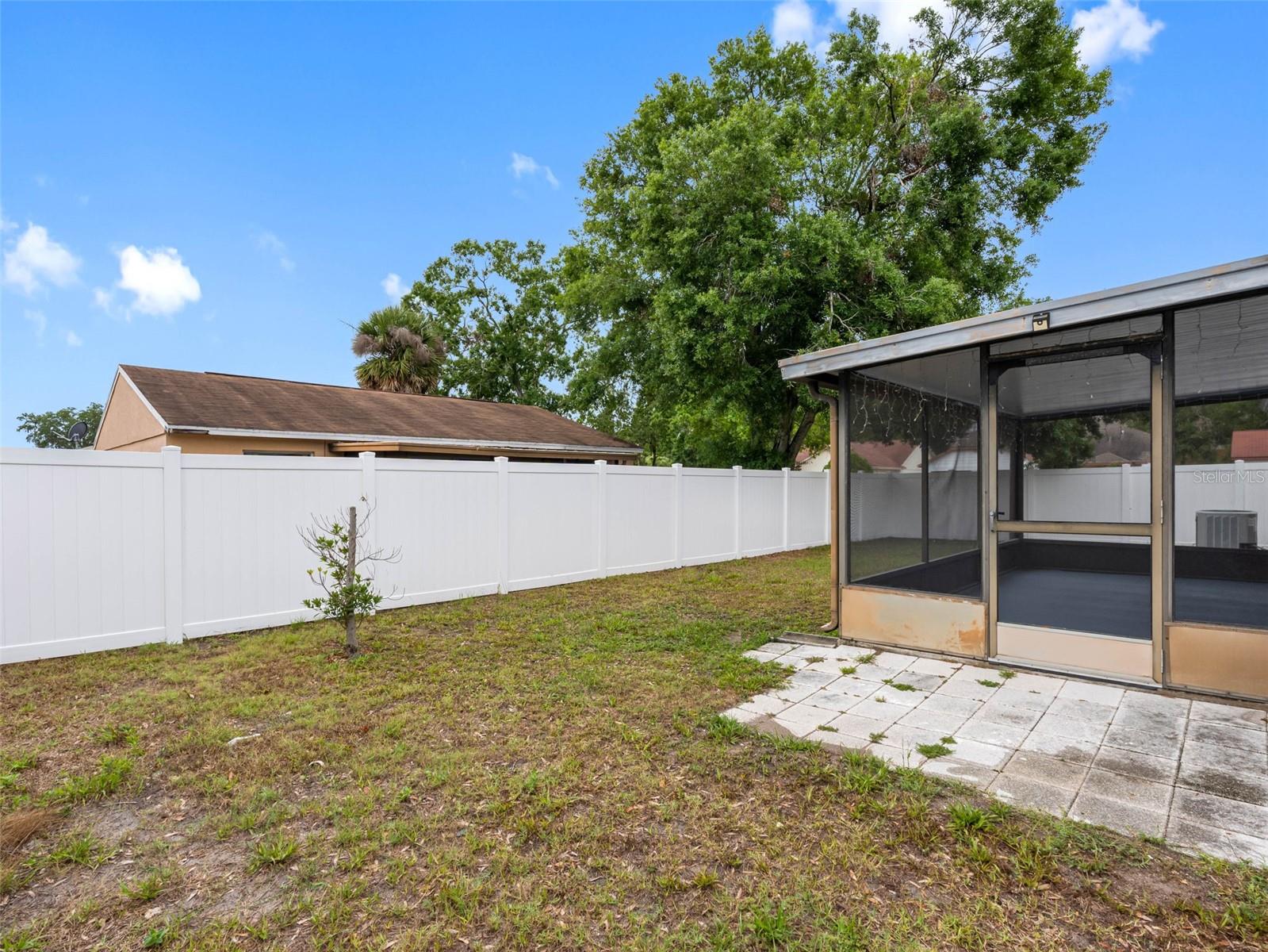 13901 HENSON CIR, TAMPA, FL, 33625