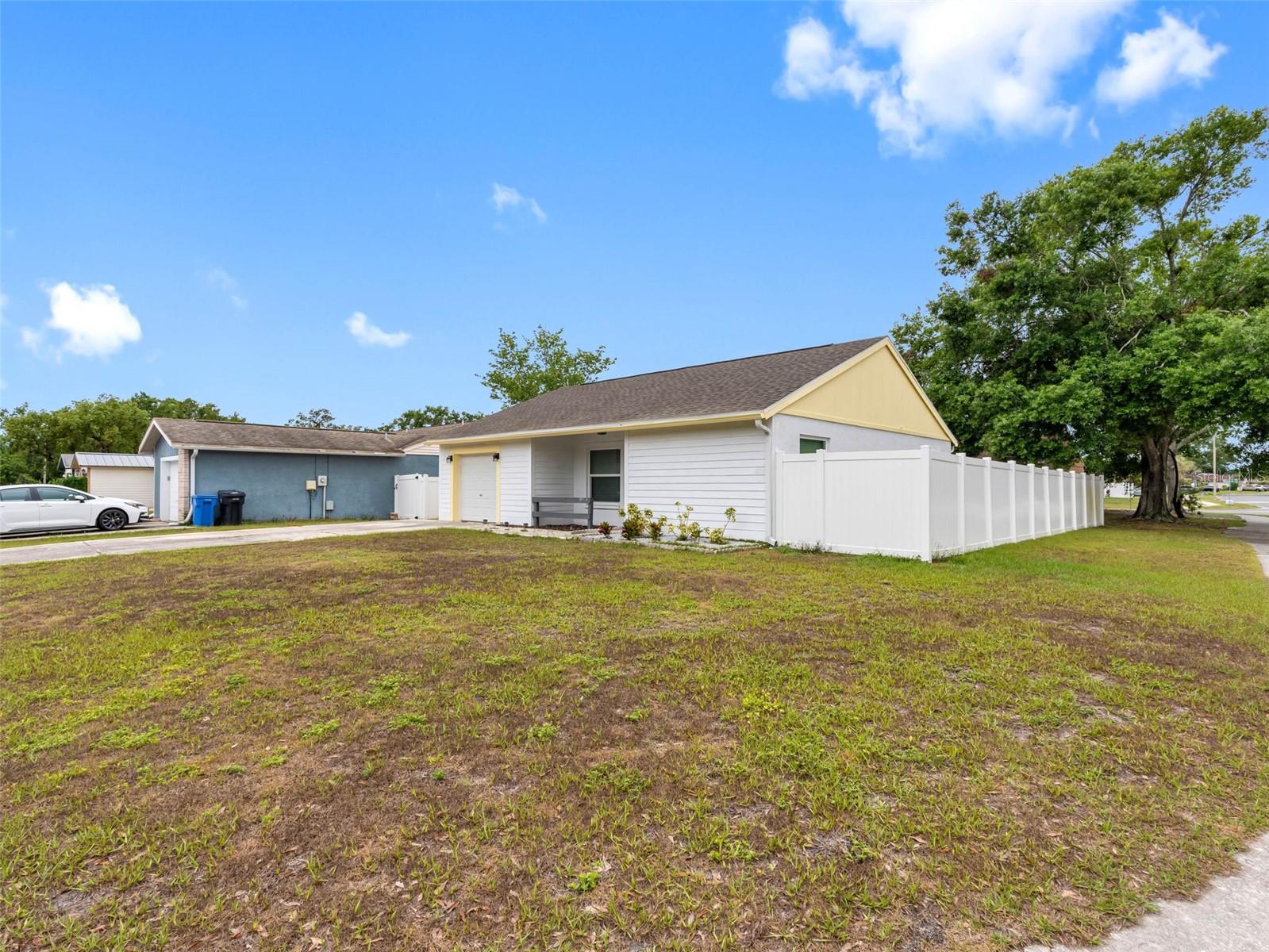 13901 HENSON CIR, TAMPA, FL, 33625