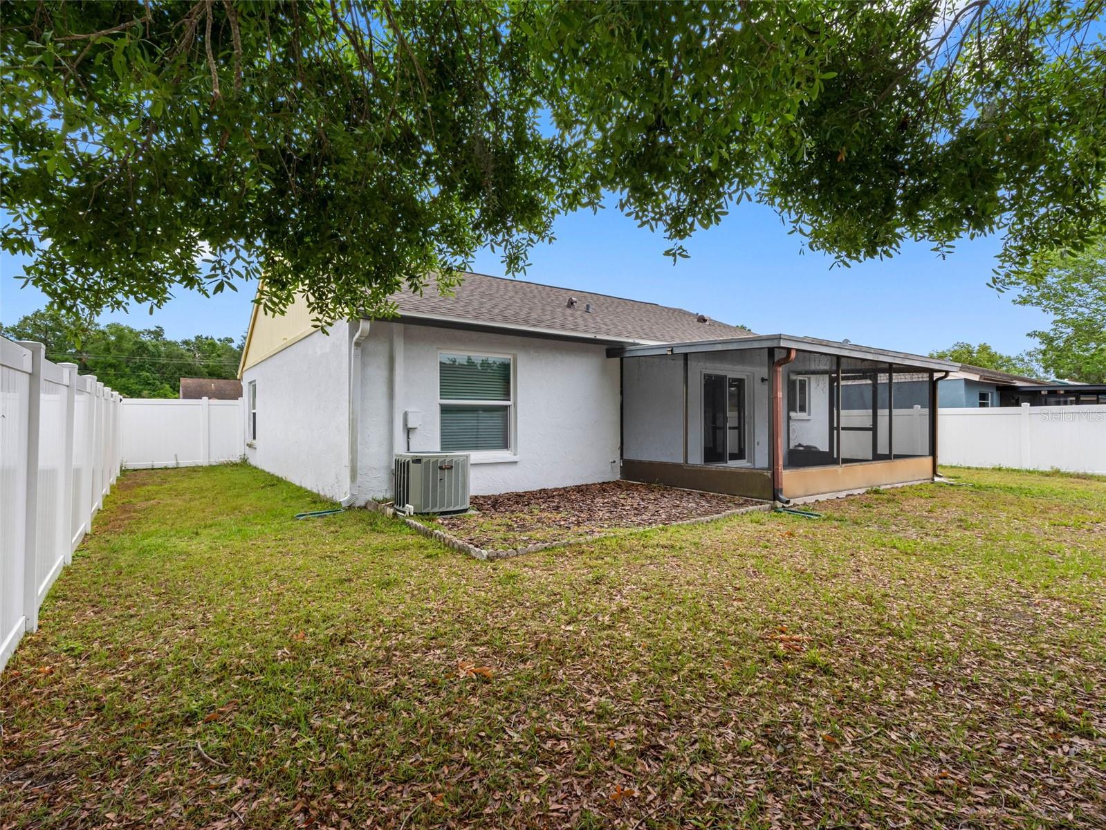 13901 HENSON CIR, TAMPA, FL, 33625