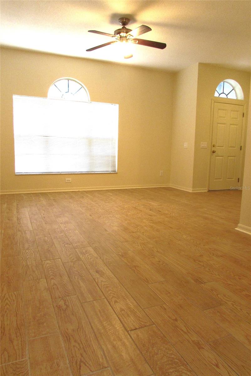 4633 MAPLETREE LOOP, WESLEY CHAPEL, FL, 33544