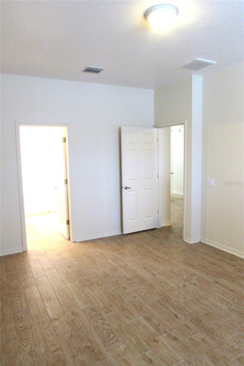 4633 MAPLETREE LOOP, WESLEY CHAPEL, FL, 33544