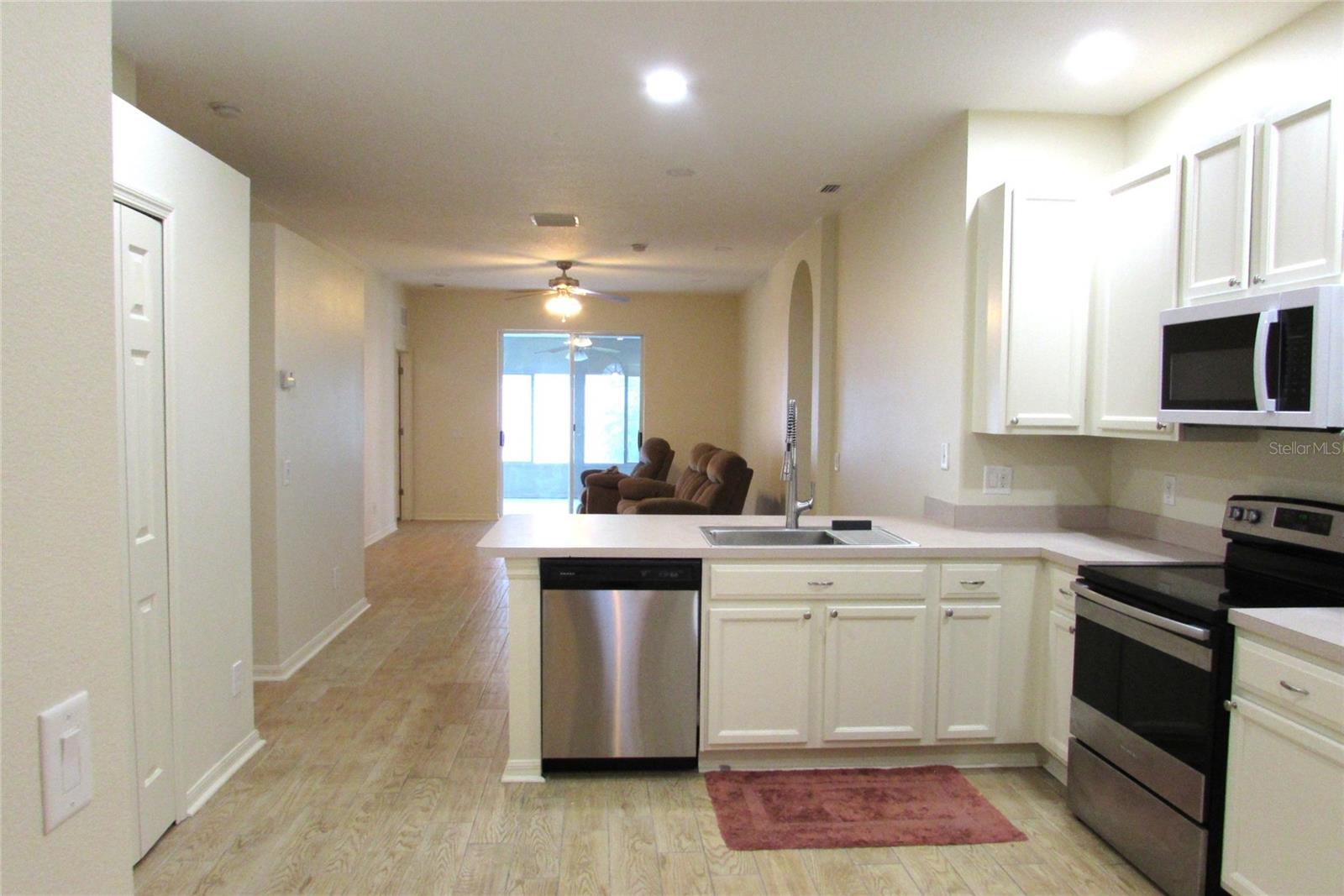 4633 MAPLETREE LOOP, WESLEY CHAPEL, FL, 33544