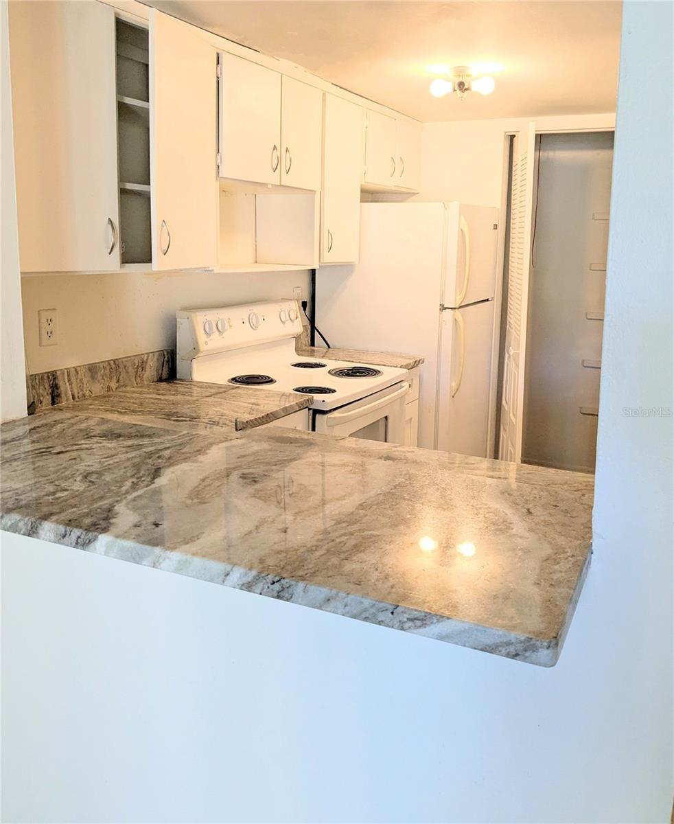 TB8385308 Property Photo