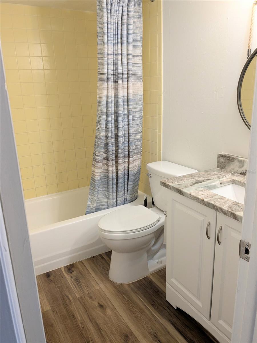 TB8385308 Property Photo