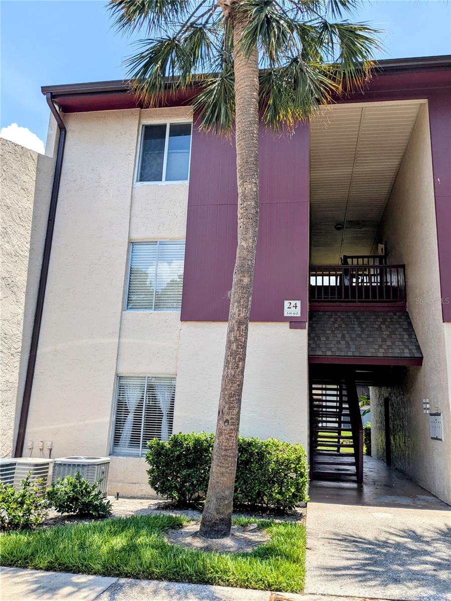 TB8385308 Property Photo