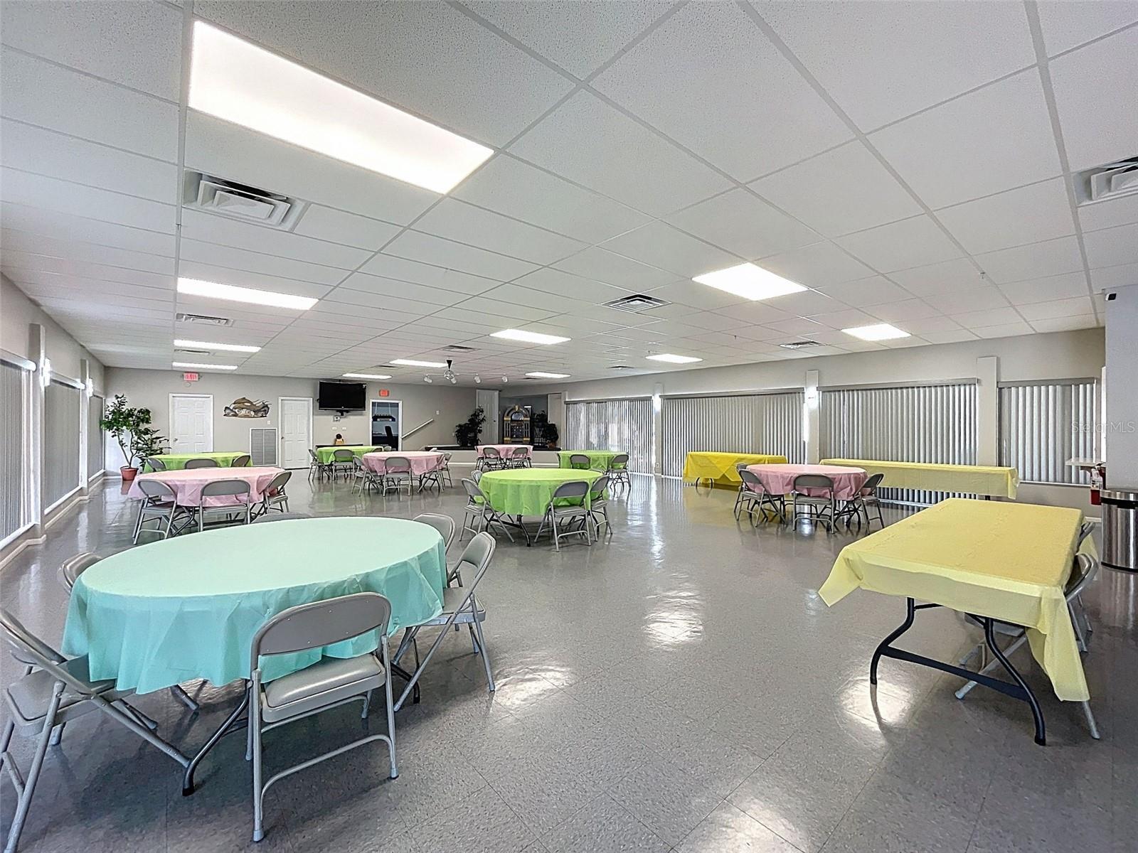 1100 EAST BAY DR #42, LARGO, FL, 33770