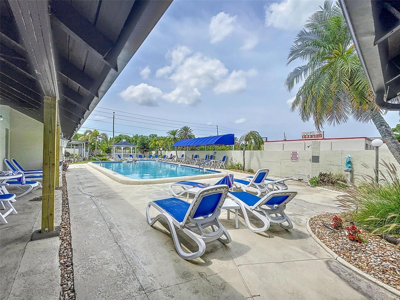 1100 EAST BAY DR #42, LARGO, FL, 33770