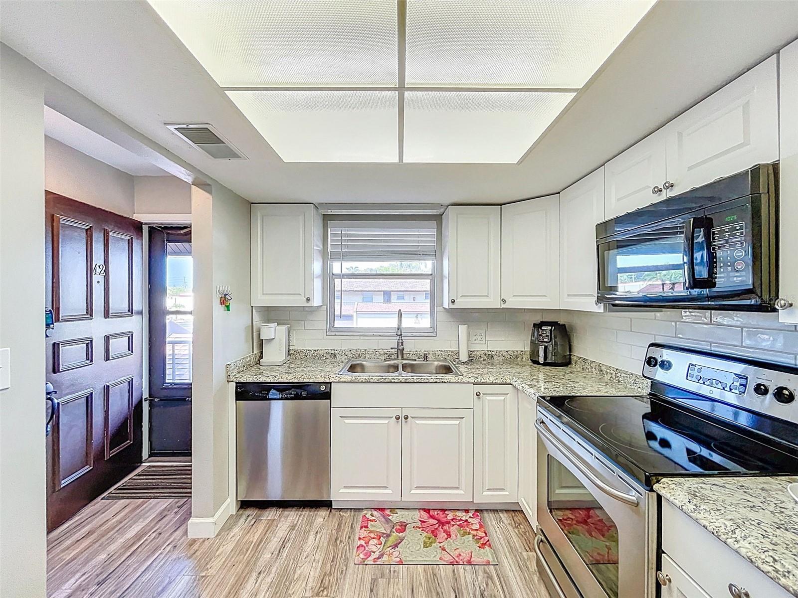 1100 EAST BAY DR #42, LARGO, FL, 33770