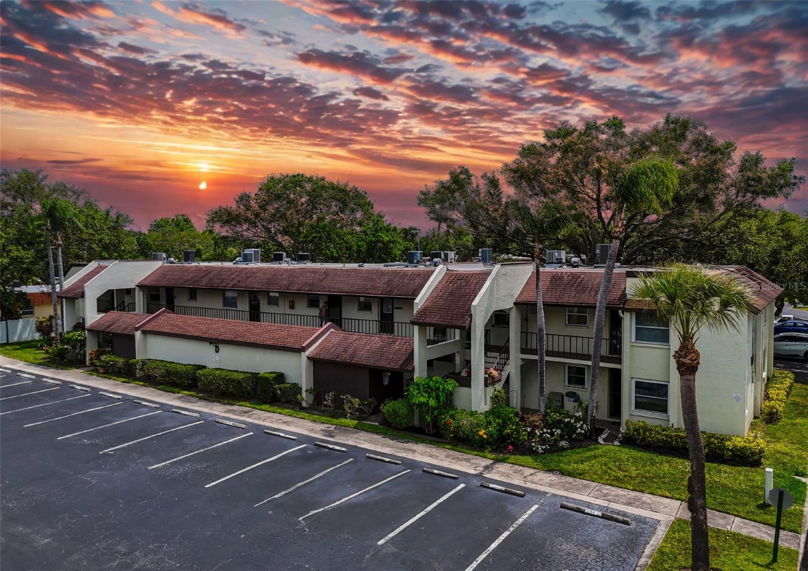 1100 EAST BAY DR #42, LARGO, FL, 33770