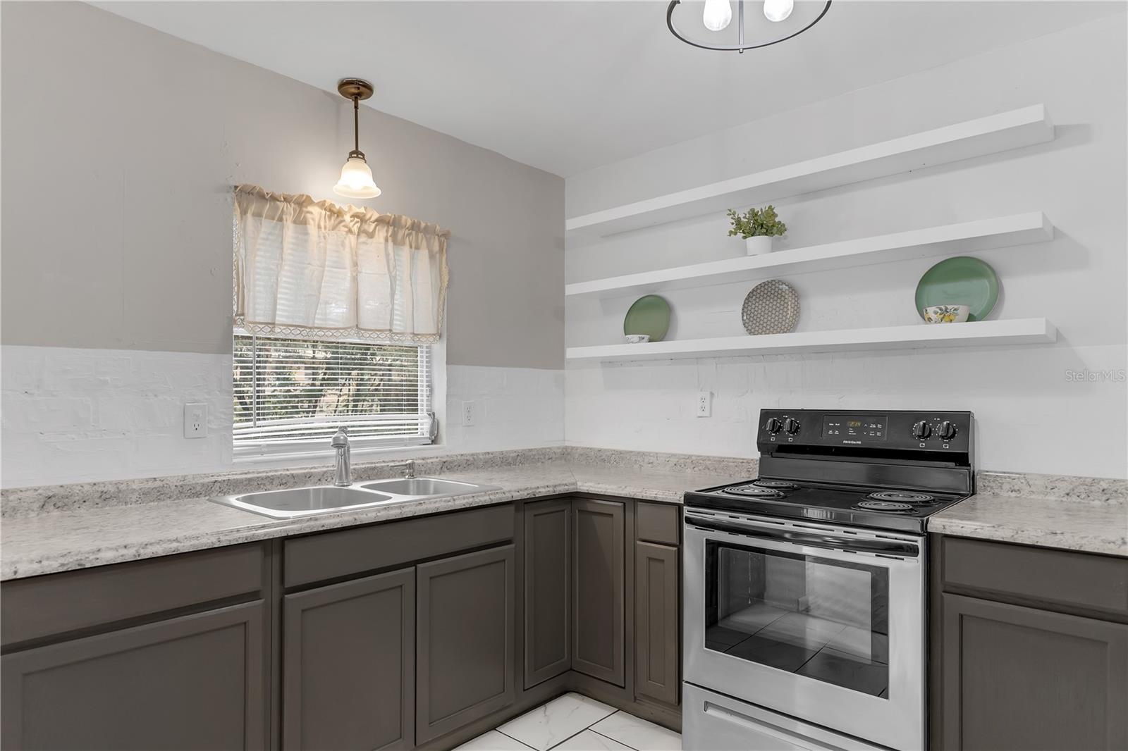 826 S MONTGOMERY AVE, DELAND, FL, 32720