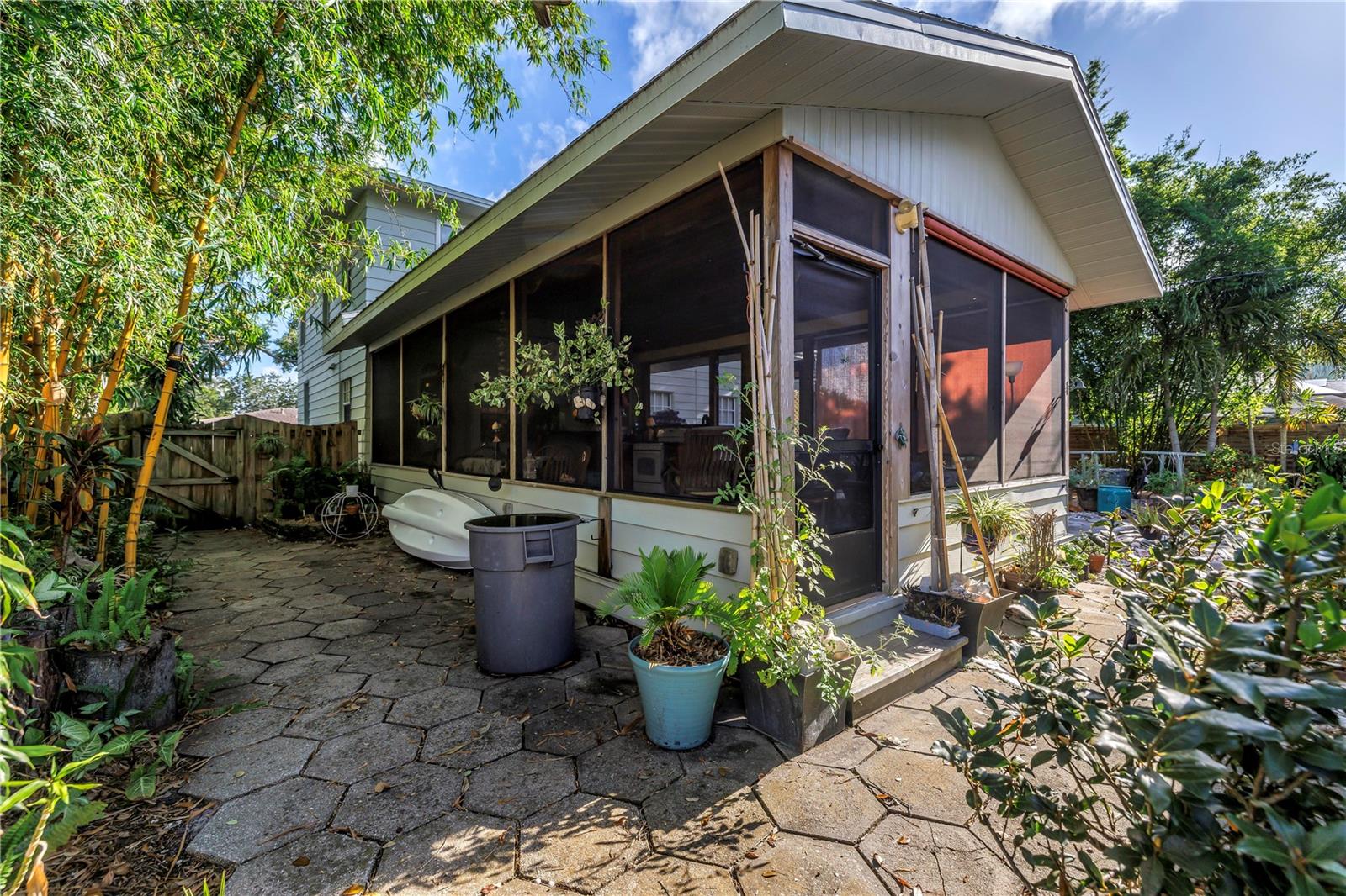 7427 4TH AVE N, ST PETERSBURG, FL, 33710