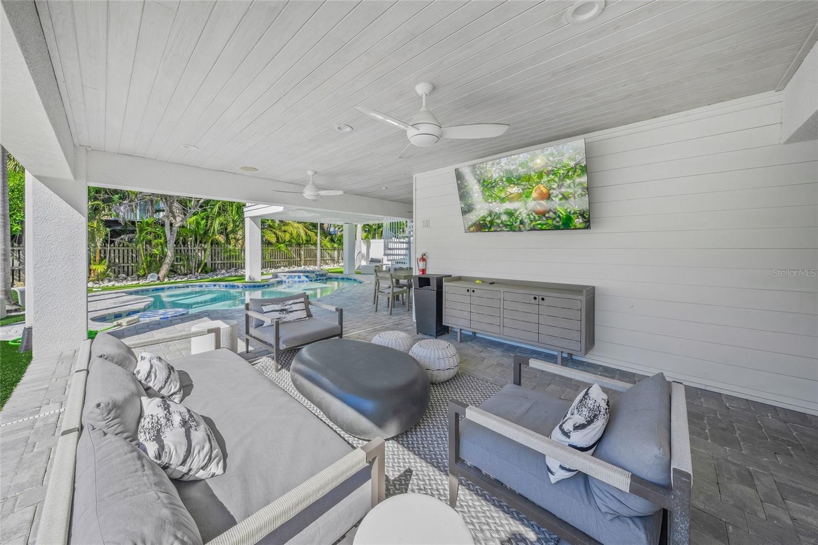 A4652436 Property Photo