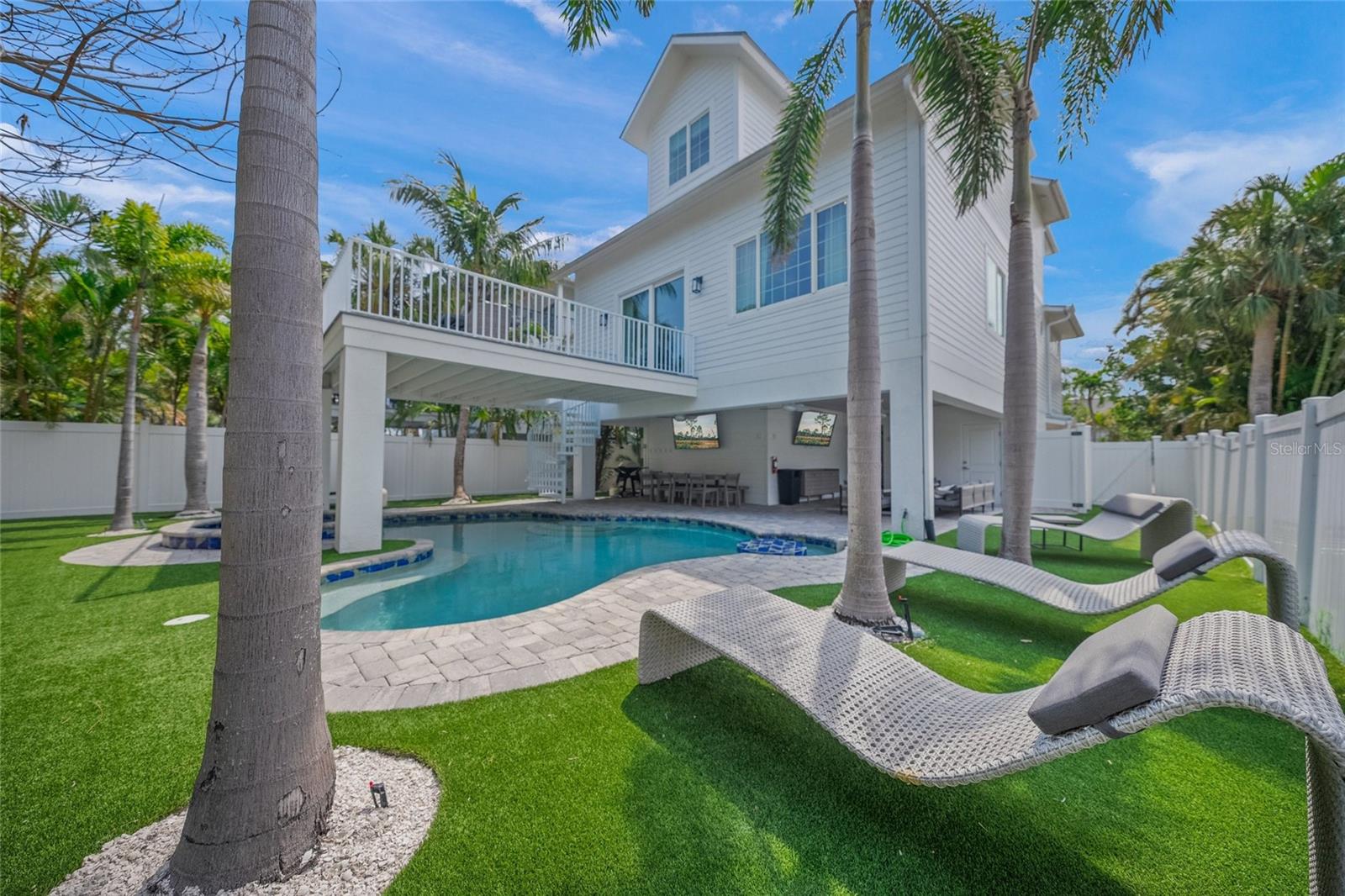 A4652436 Property Photo