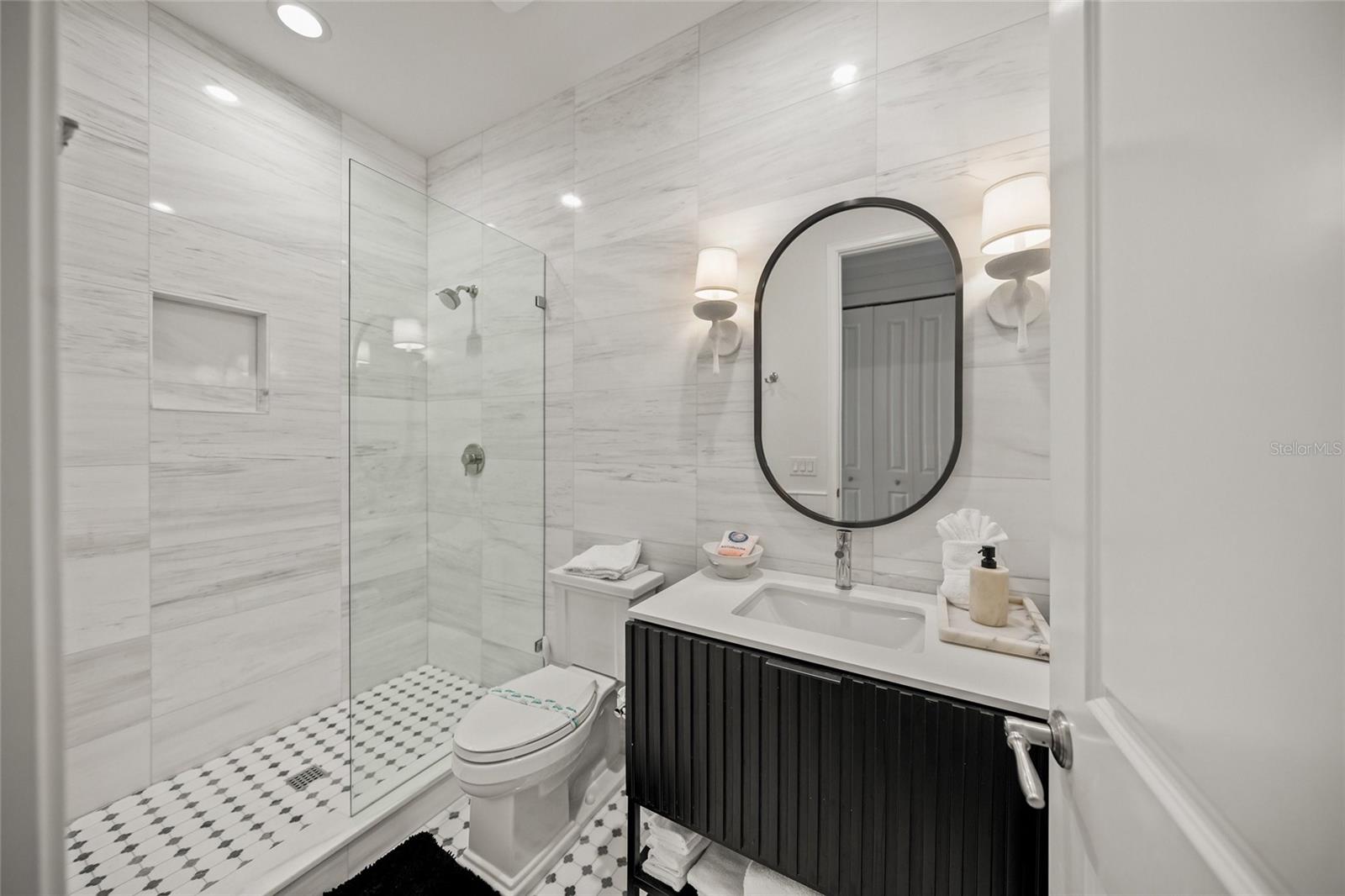 A4652436 Property Photo