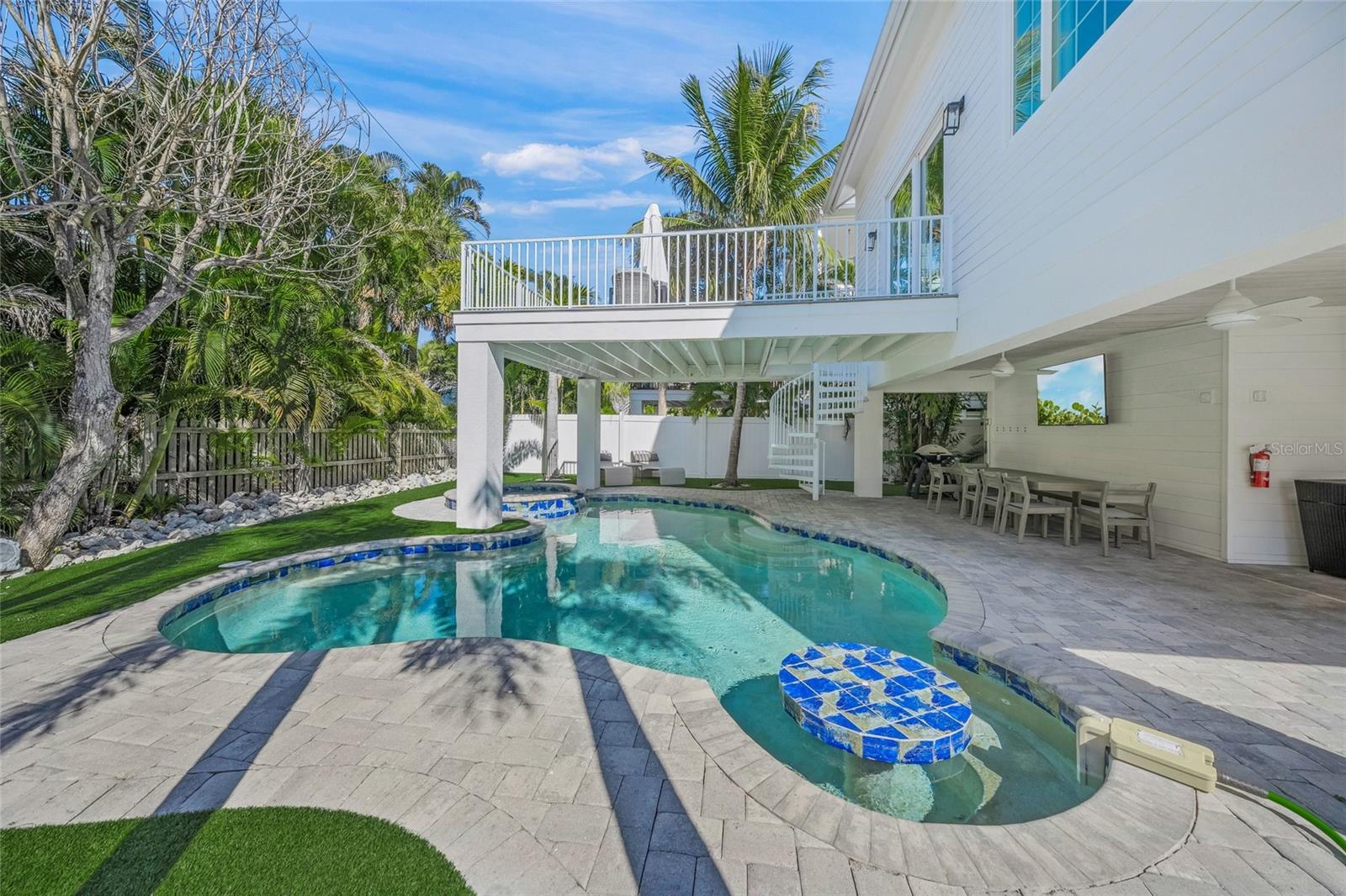 A4652436 Property Photo