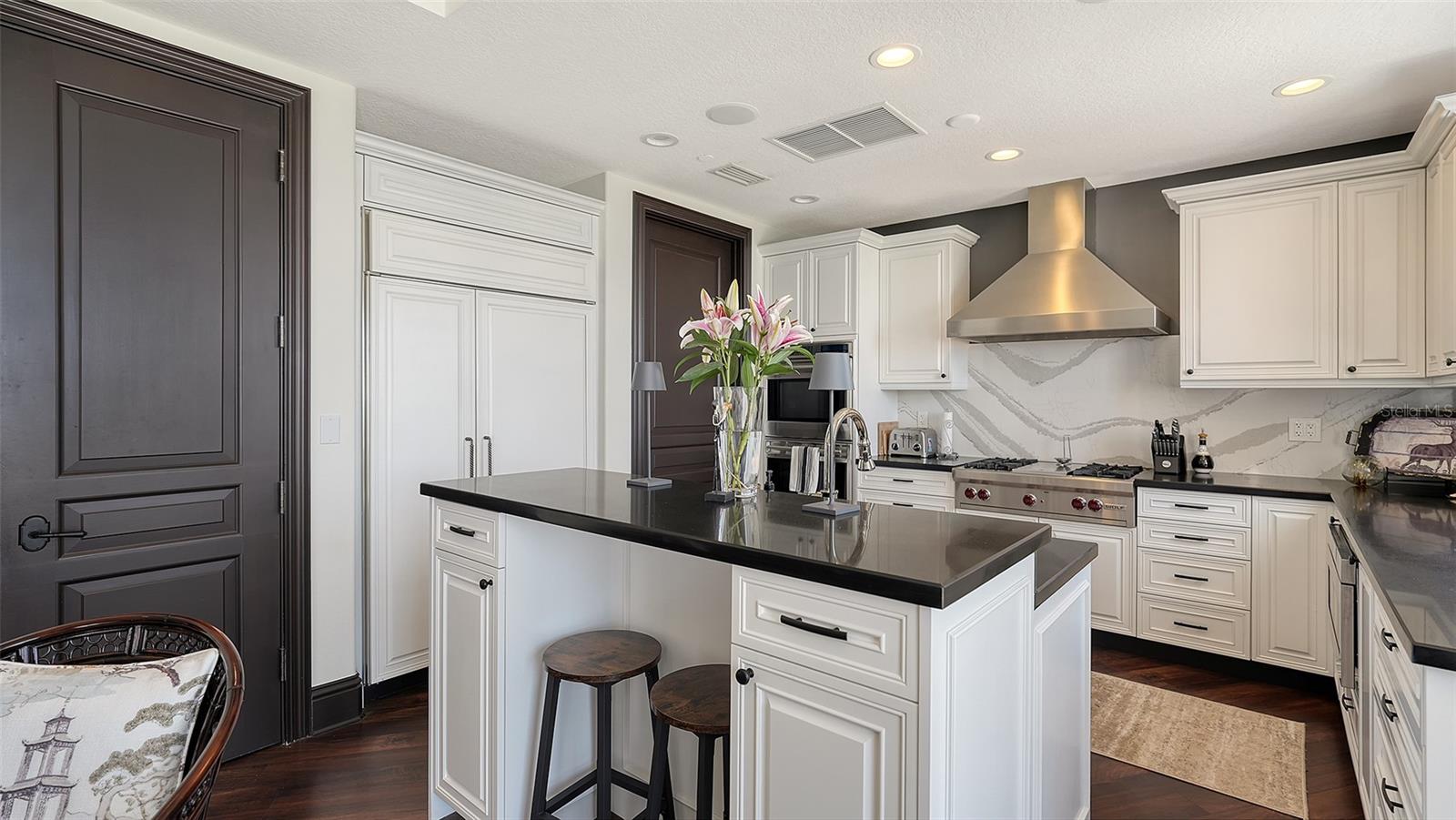 420 GOLDEN GATE PT #200A, SARASOTA, FL, 34236