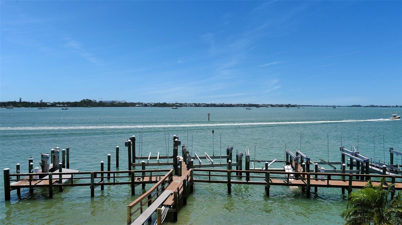 420 GOLDEN GATE PT #200A, SARASOTA, FL, 34236