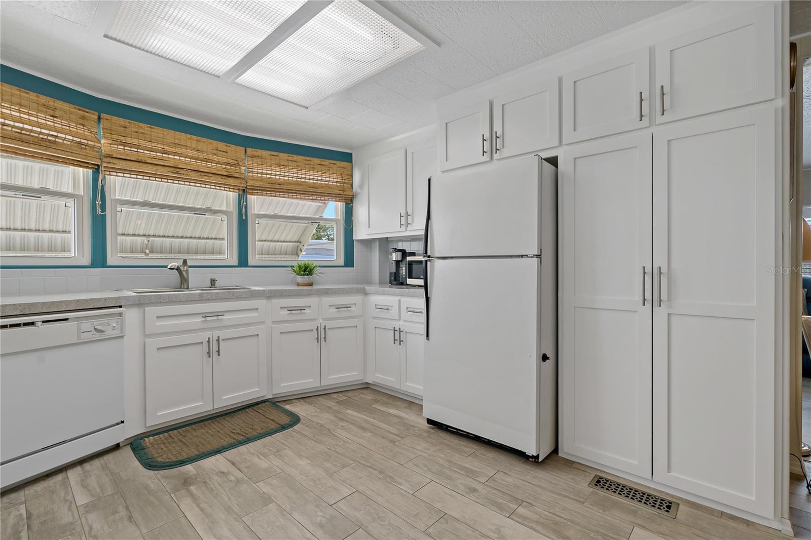 3301 ALT 19 #611, PALM HARBOR, FL, 34683