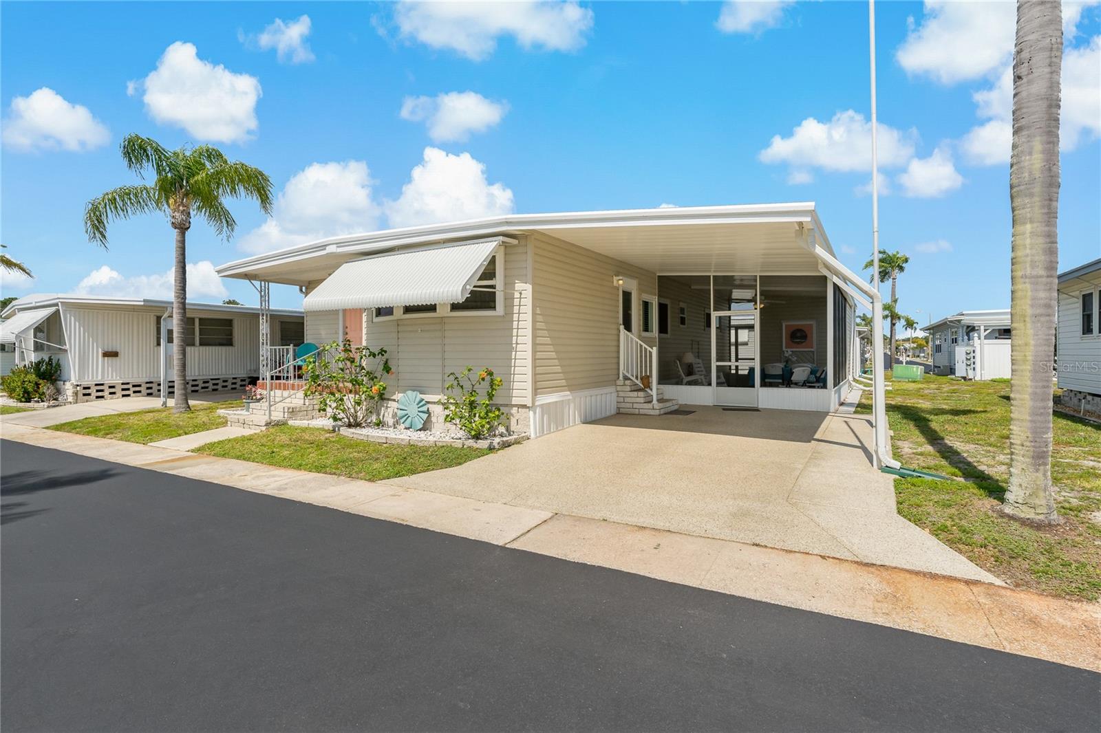 3301 ALT 19 #611, PALM HARBOR, FL, 34683