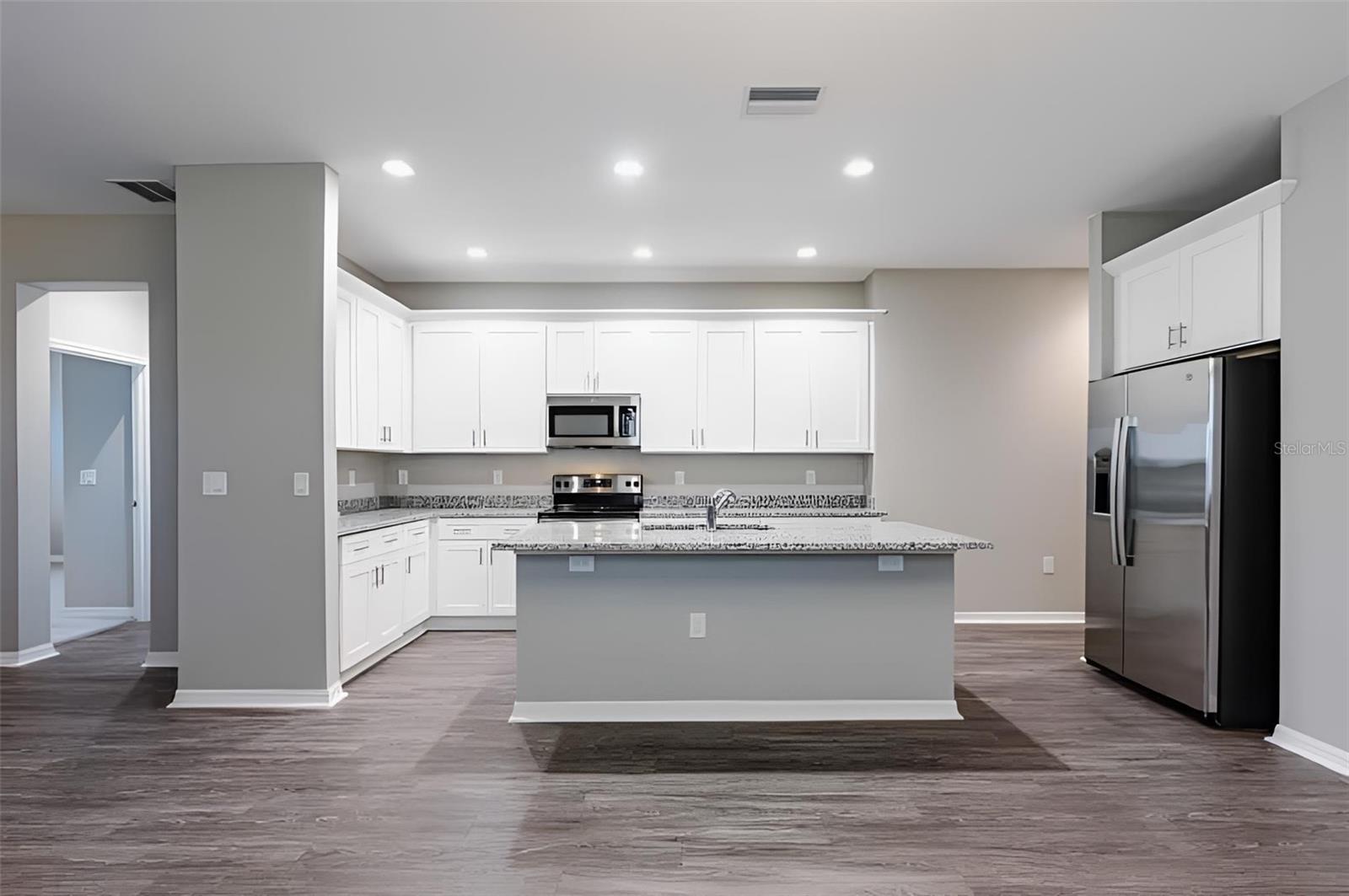 3383 CUP DR, LAKELAND, FL, 33803