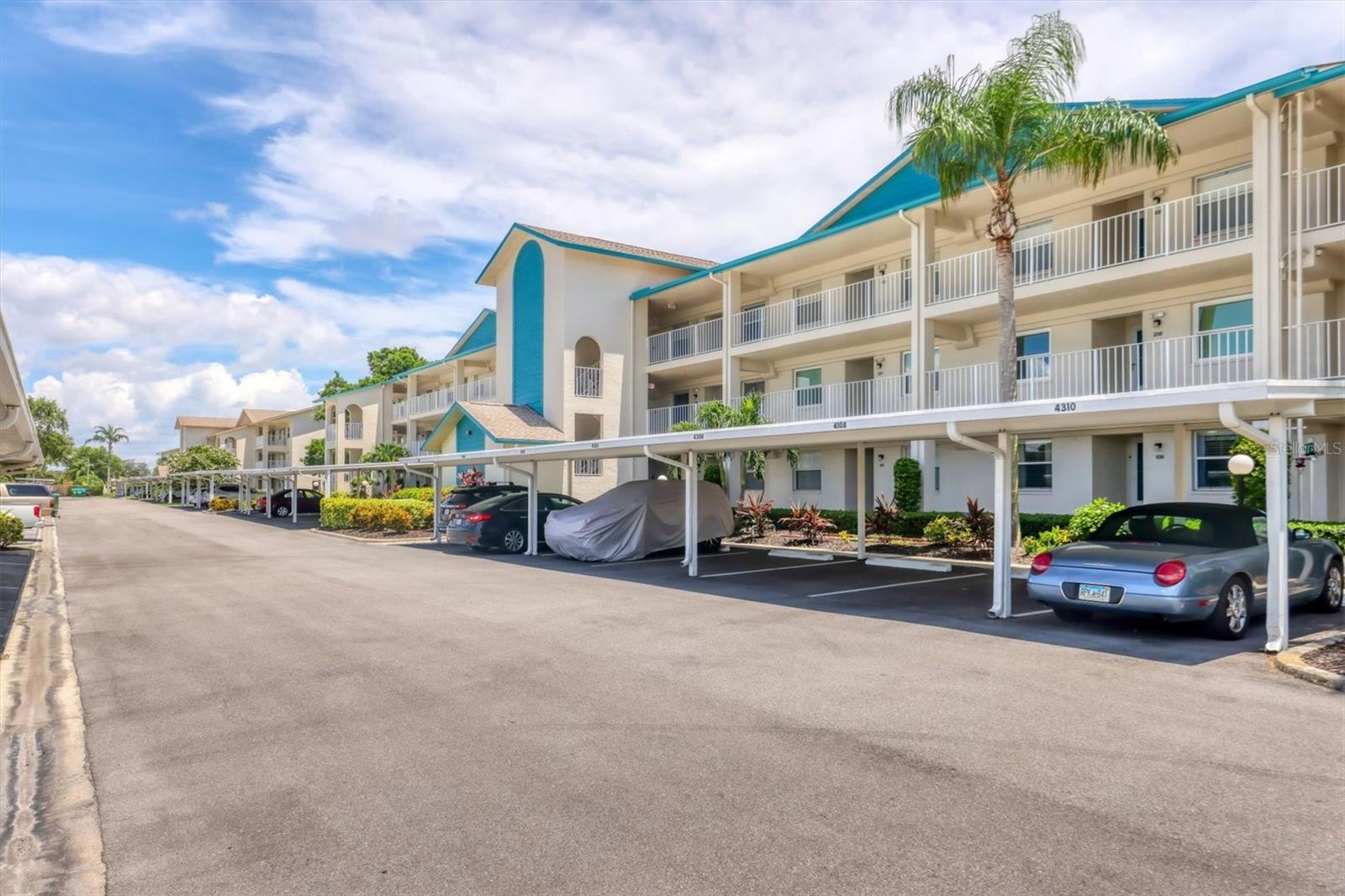 7301 29TH AVENUE DR W #108, BRADENTON, FL, 34209