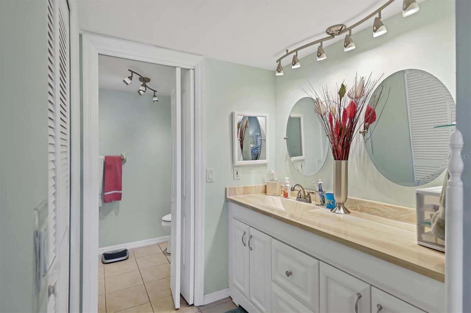 7301 29TH AVENUE DR W #108, BRADENTON, FL, 34209