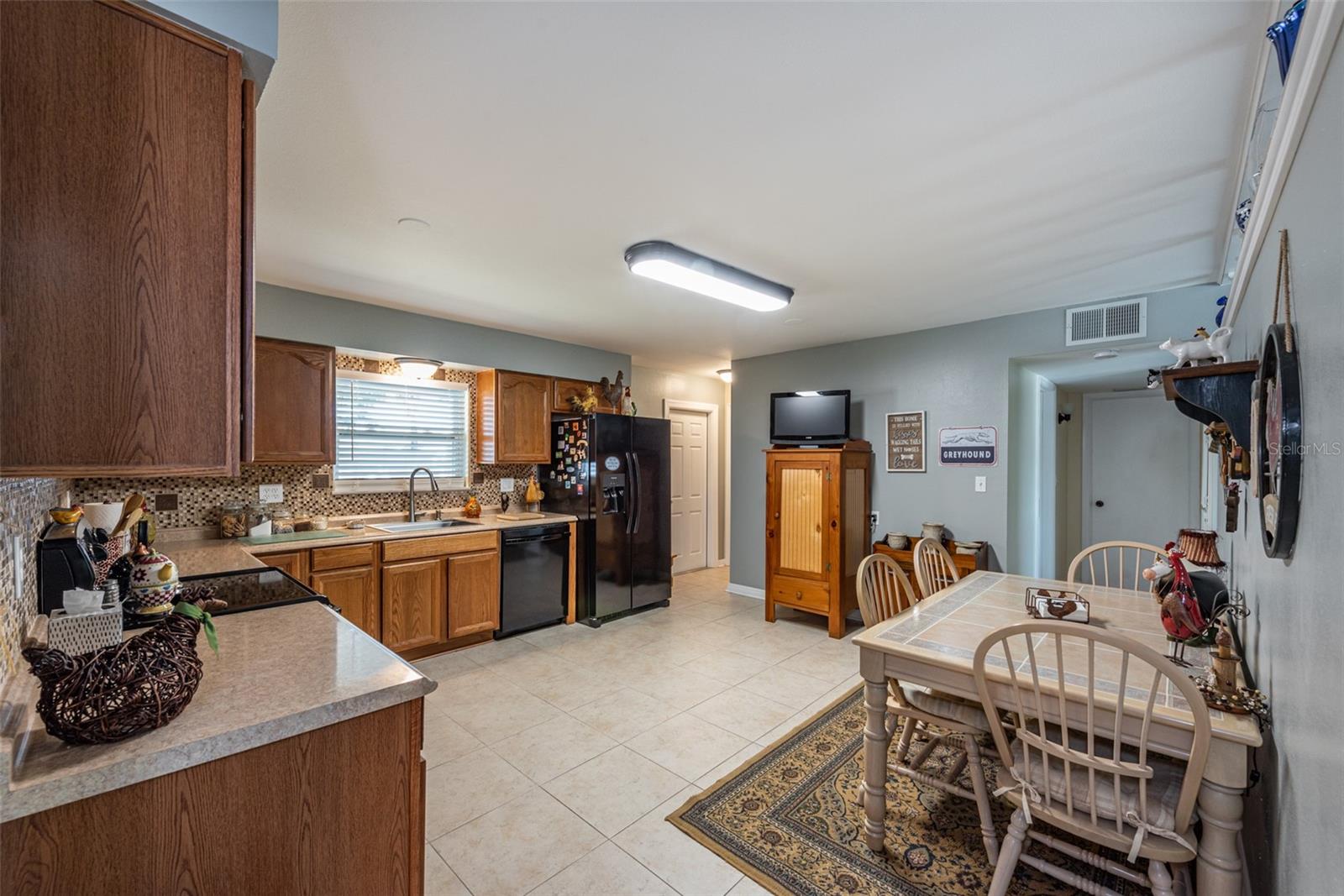 906 HACIENDA DR, SUN CITY CENTER, FL, 33573