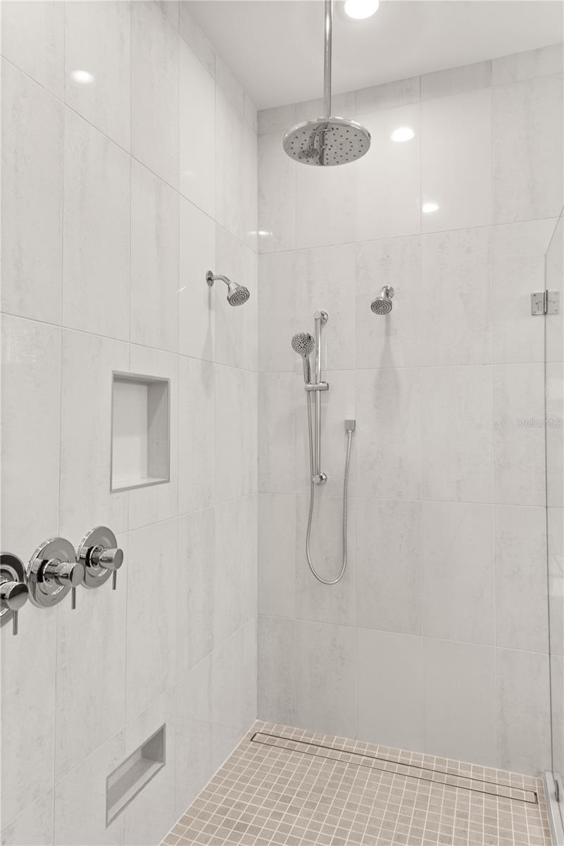 6125 VILLAGE EDGE PL, SANFORD, FL, 32771