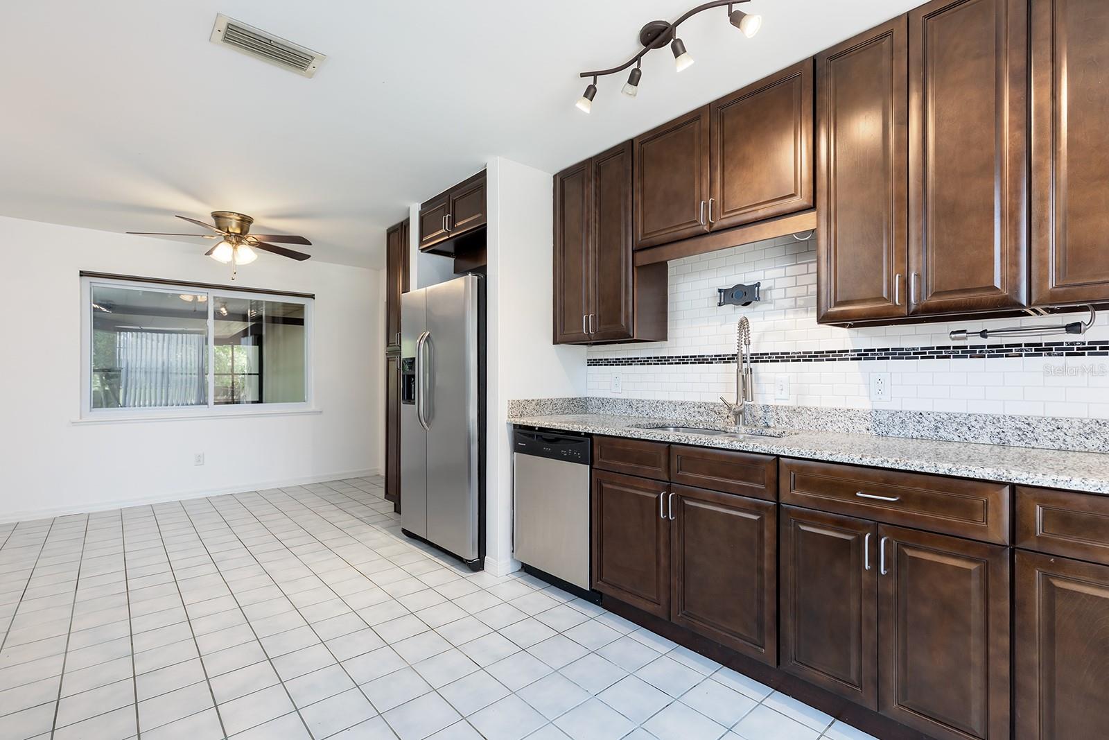 18 PALMIRA RD, DEBARY, FL, 32713