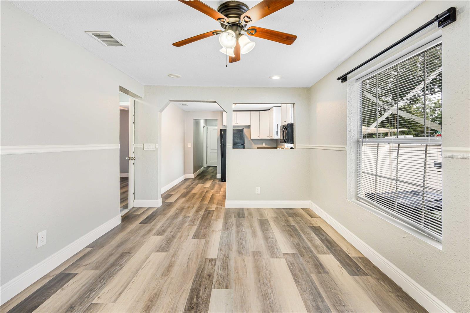 3703 E NORTH BAY ST, TAMPA, FL, 33610