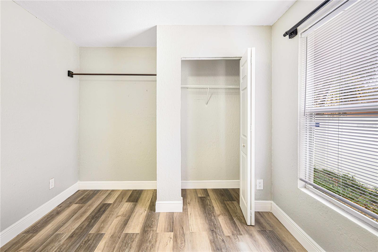 3703 E NORTH BAY ST, TAMPA, FL, 33610