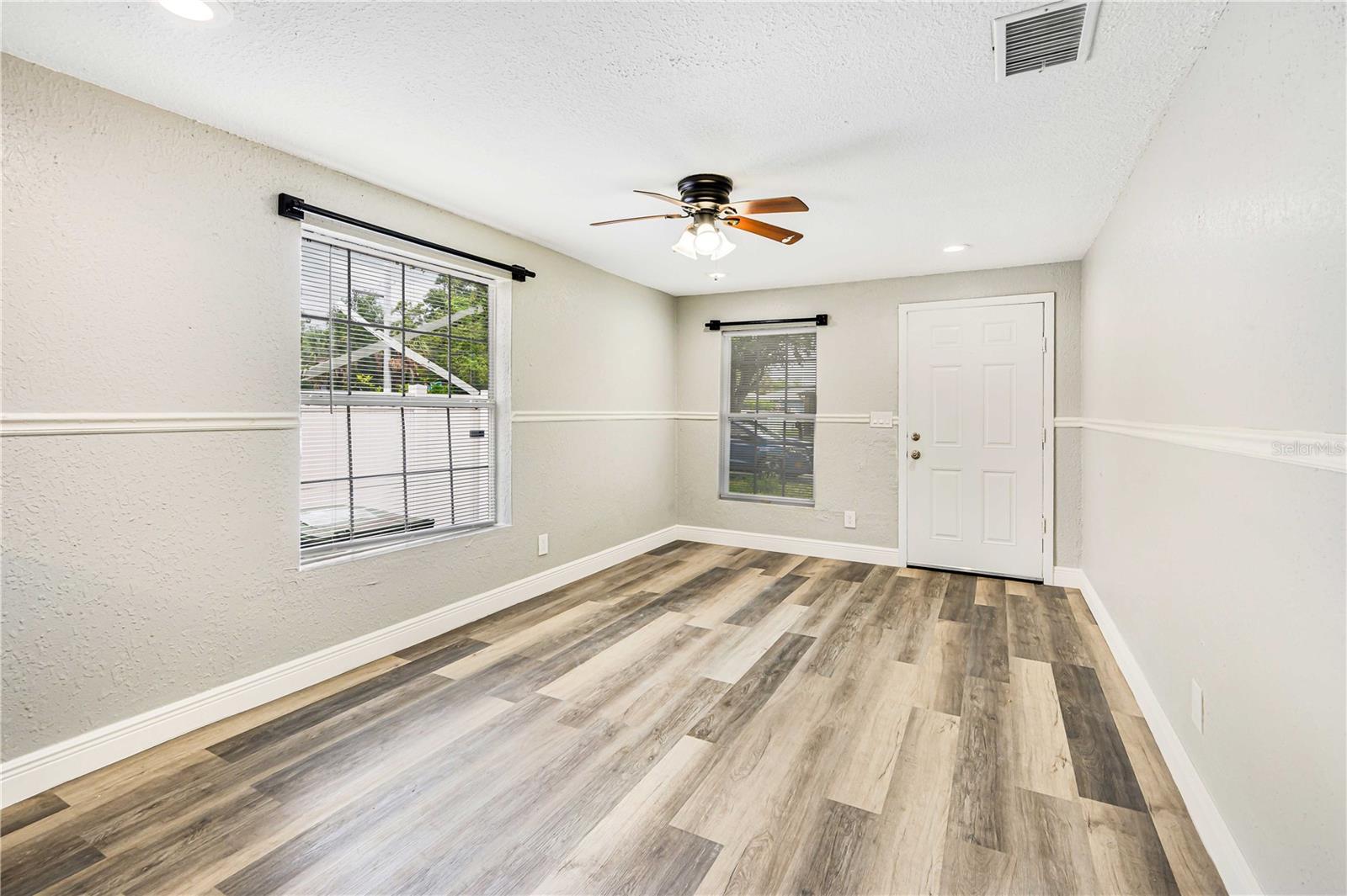 3703 E NORTH BAY ST, TAMPA, FL, 33610