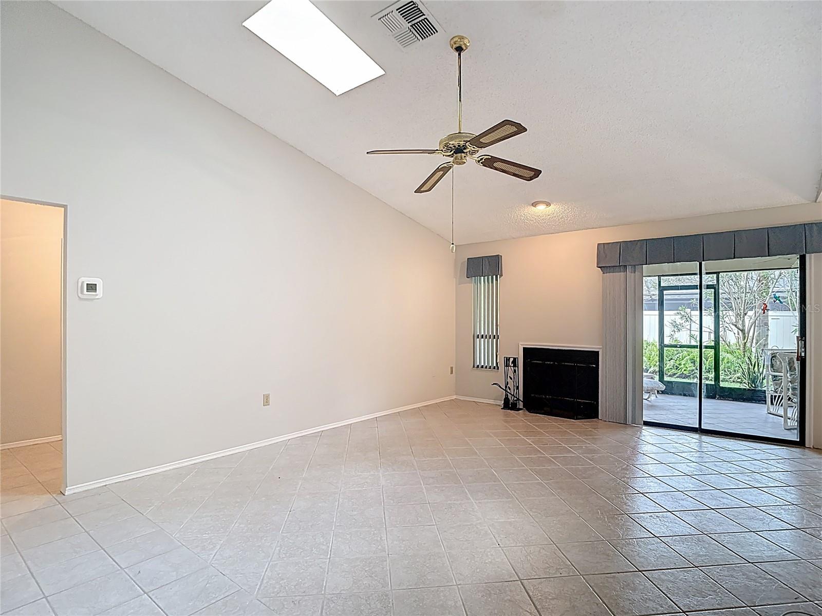 120 COLONY SOUTH DR, TARPON SPRINGS, FL, 34689