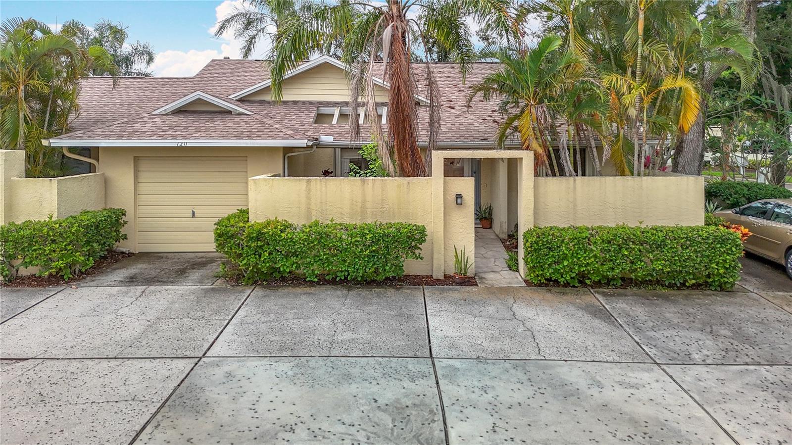 120 COLONY SOUTH DR, TARPON SPRINGS, FL, 34689