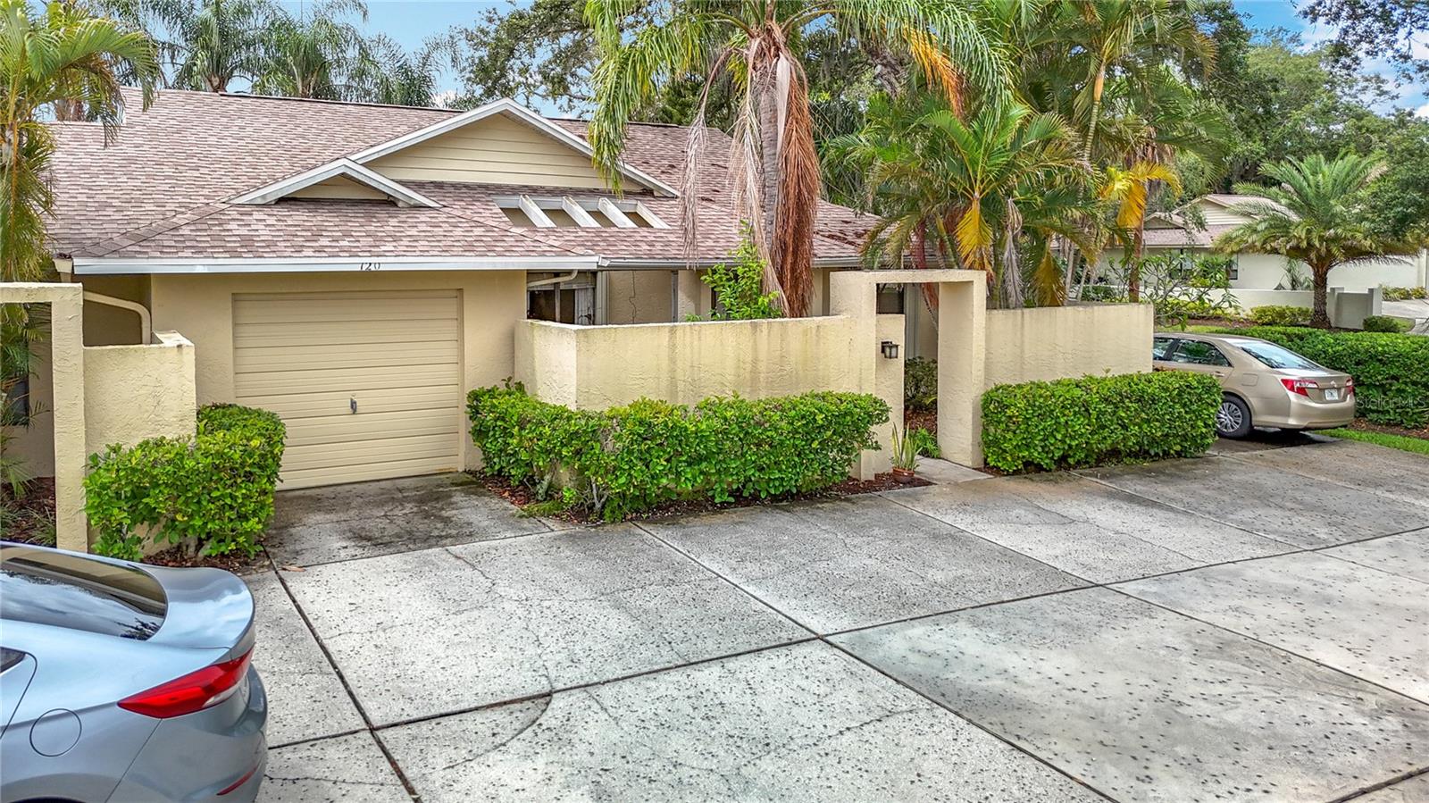 120 COLONY SOUTH DR, TARPON SPRINGS, FL, 34689