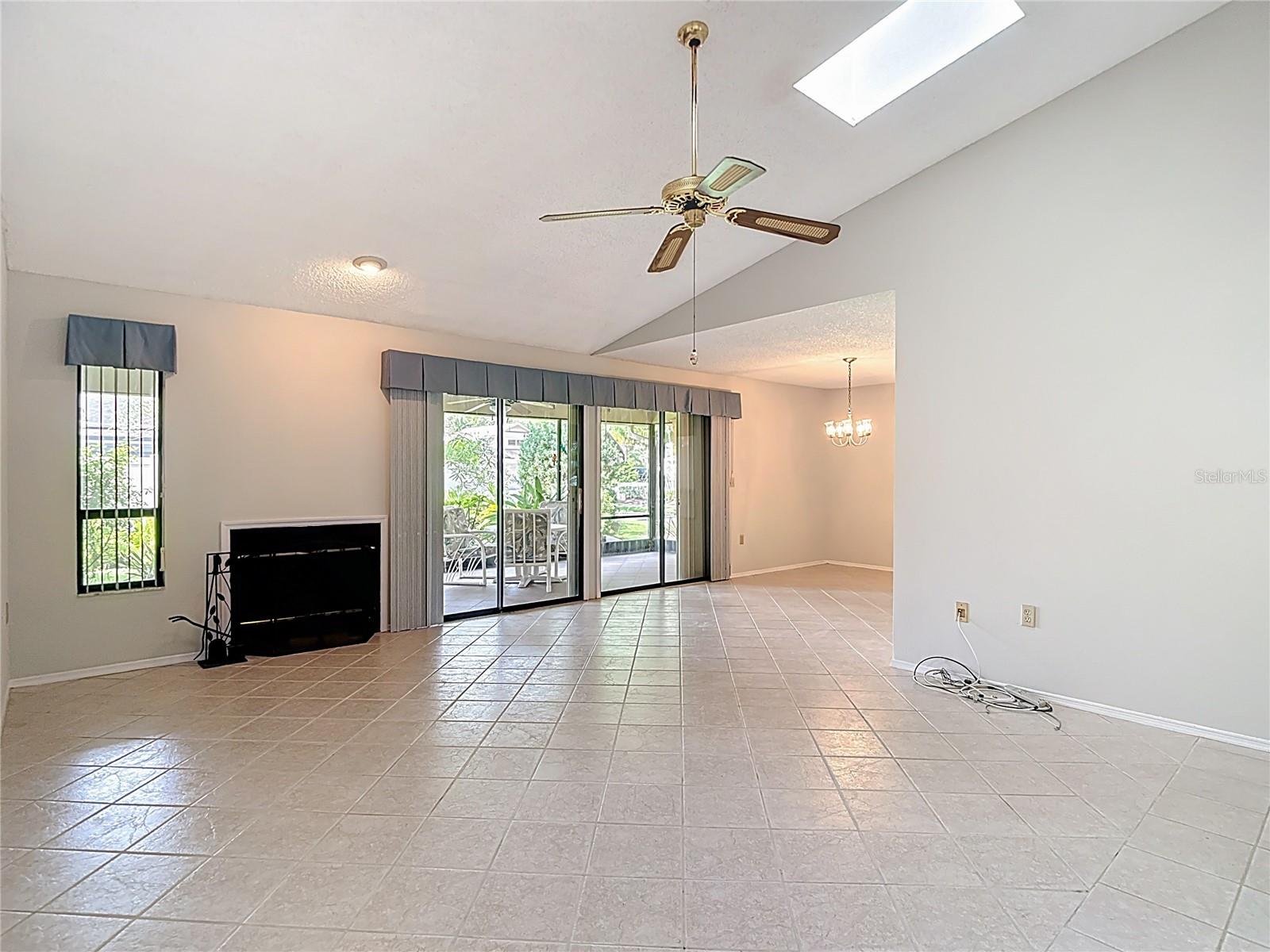 120 COLONY SOUTH DR, TARPON SPRINGS, FL, 34689