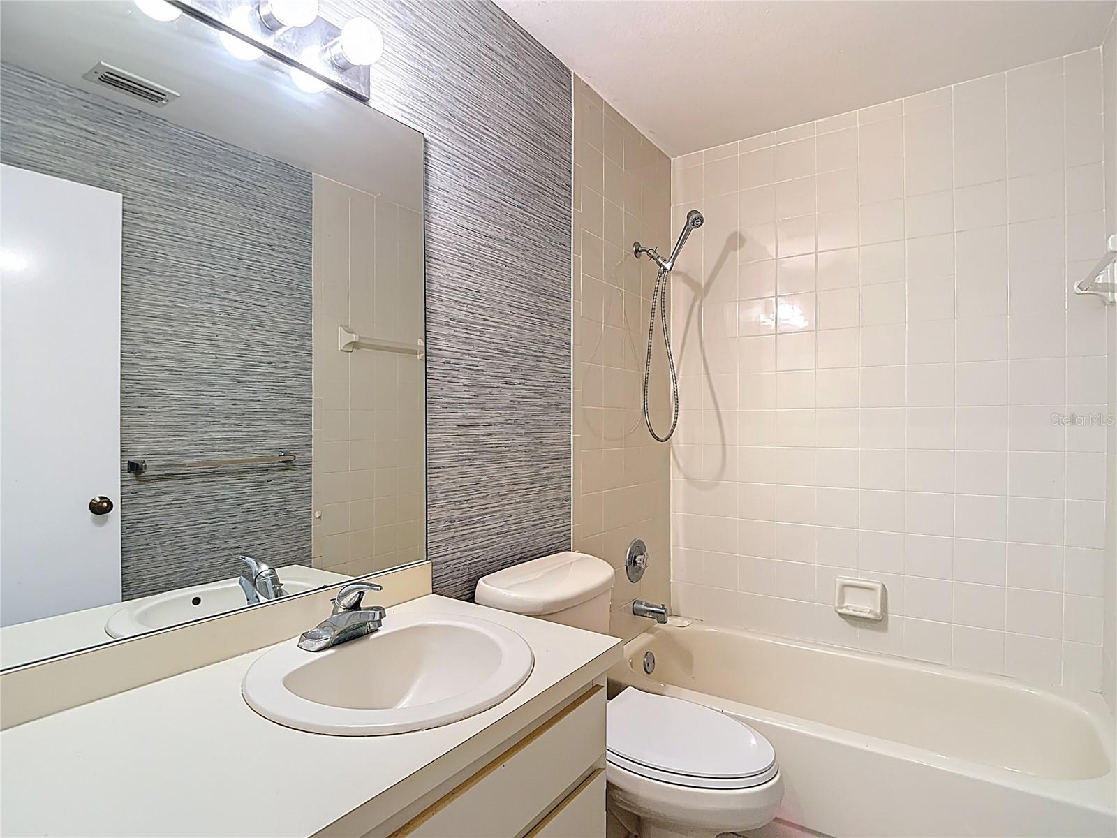 120 COLONY SOUTH DR, TARPON SPRINGS, FL, 34689